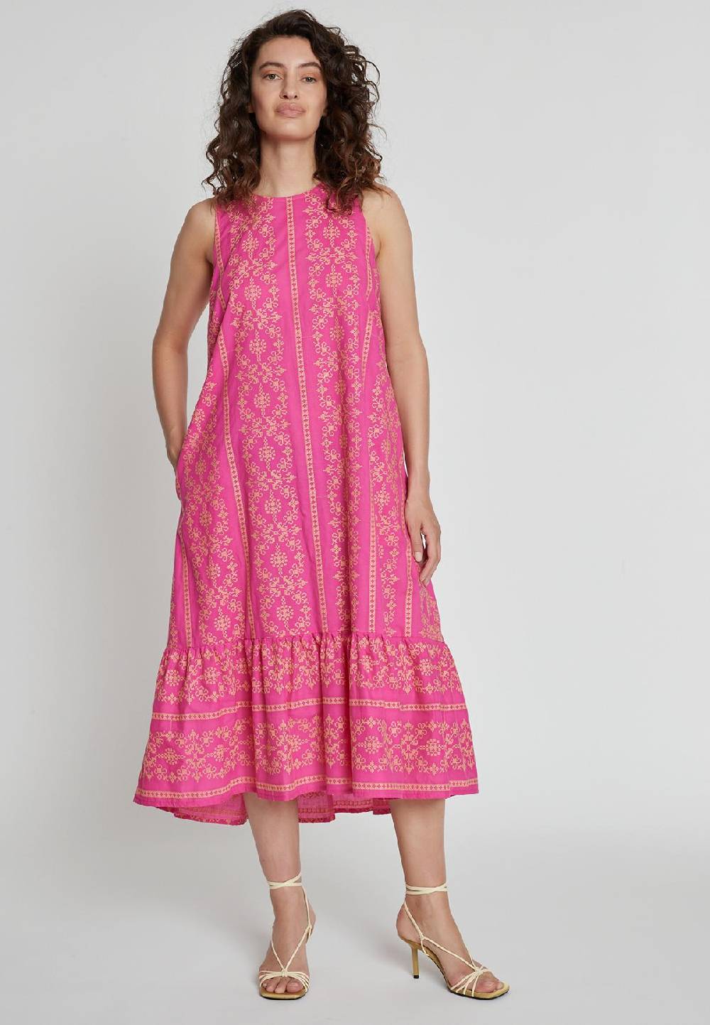 Ana Alcazar Midikleid Kadeli