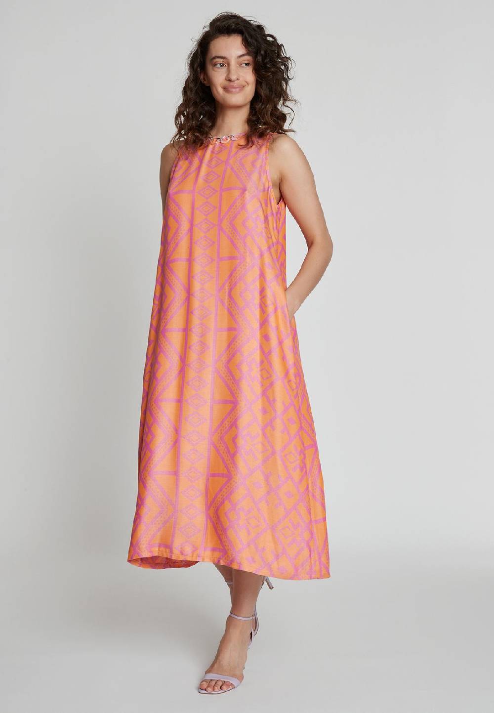 Ana Alcazar Midikleid Kadina