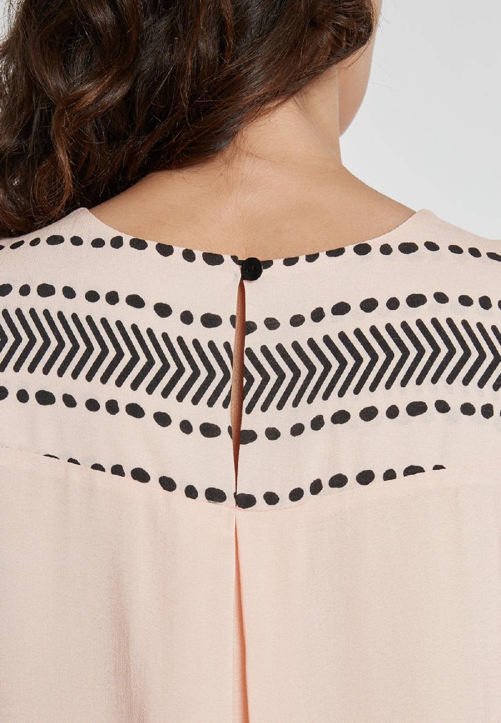 Ana Alcazar Midikleid Kafmea