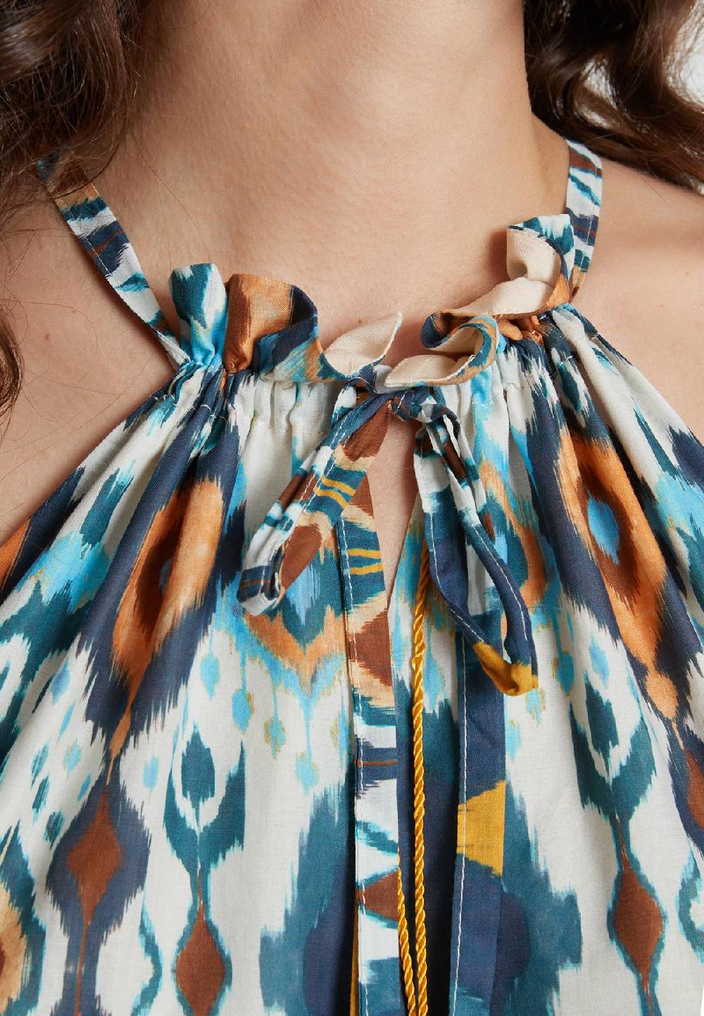 Ana Alcazar Midikleid Kaini