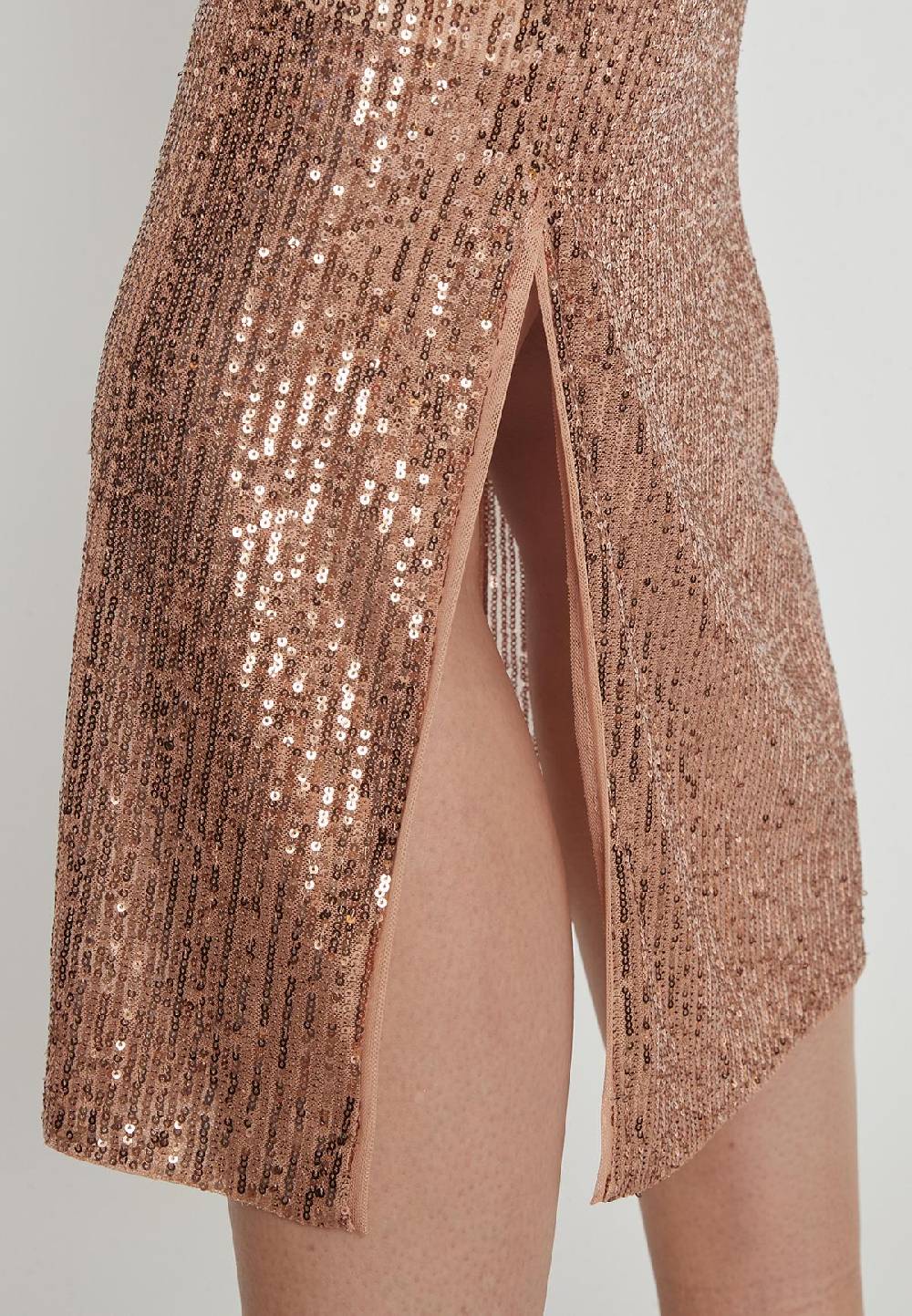 Ana Alcazar Midikleid Paasy