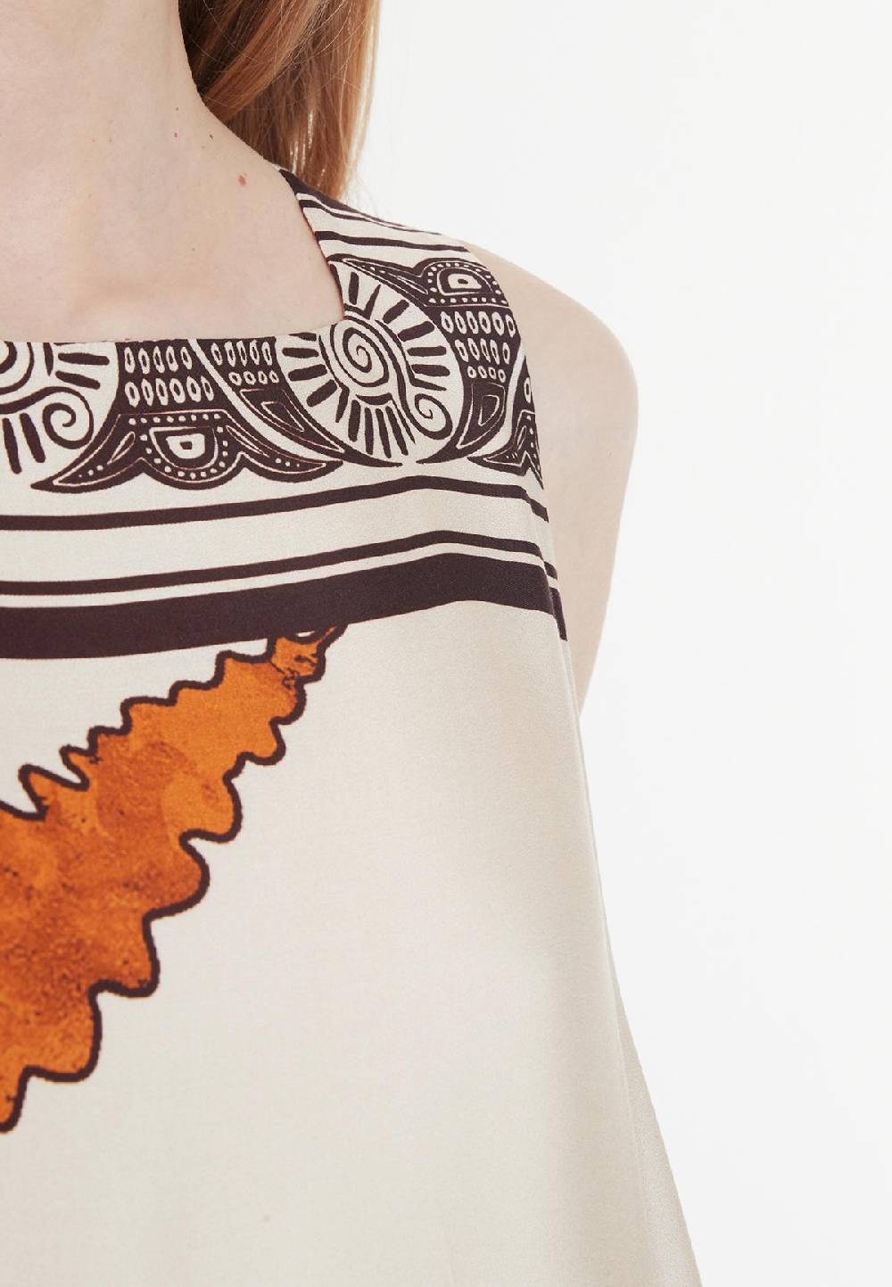 Ana Alcazar Midikleid Palea