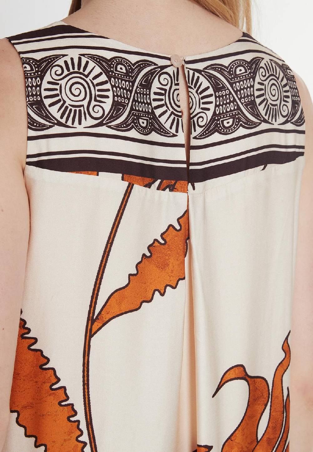 Ana Alcazar Midikleid Palea