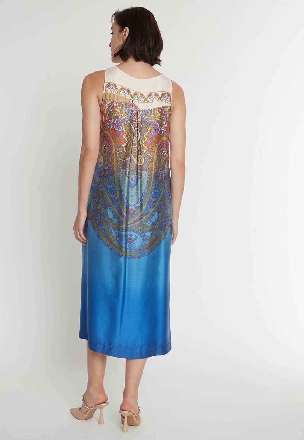 Ana Alcazar Midikleid Pamita