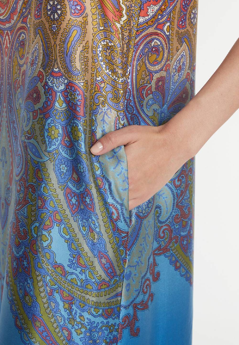 Ana Alcazar Midikleid Pamita