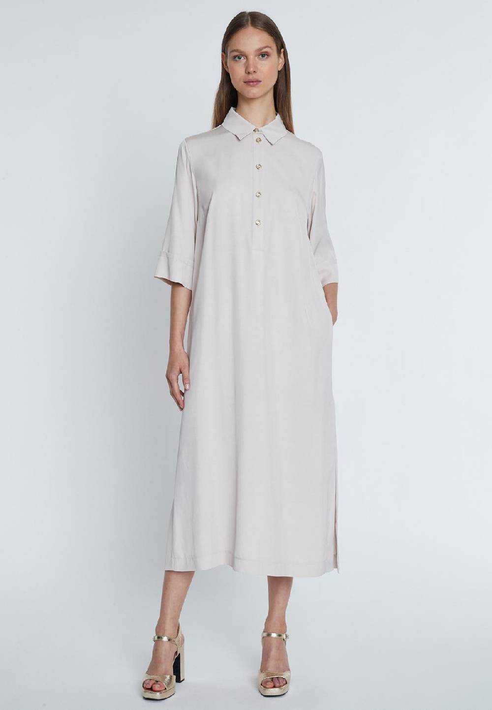 Ana Alcazar Midikleid Rakosa