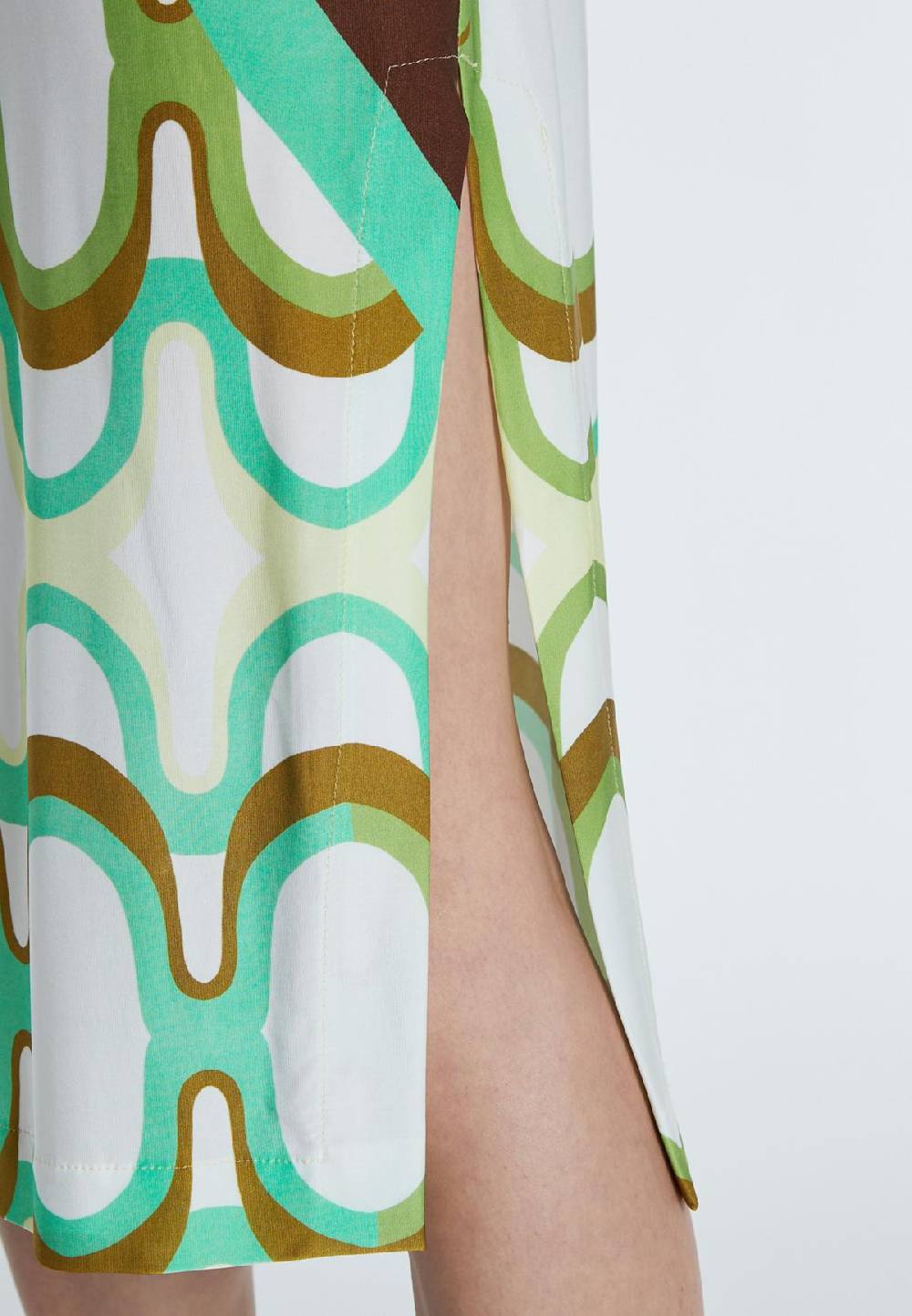 Ana Alcazar Midikleid Rihali