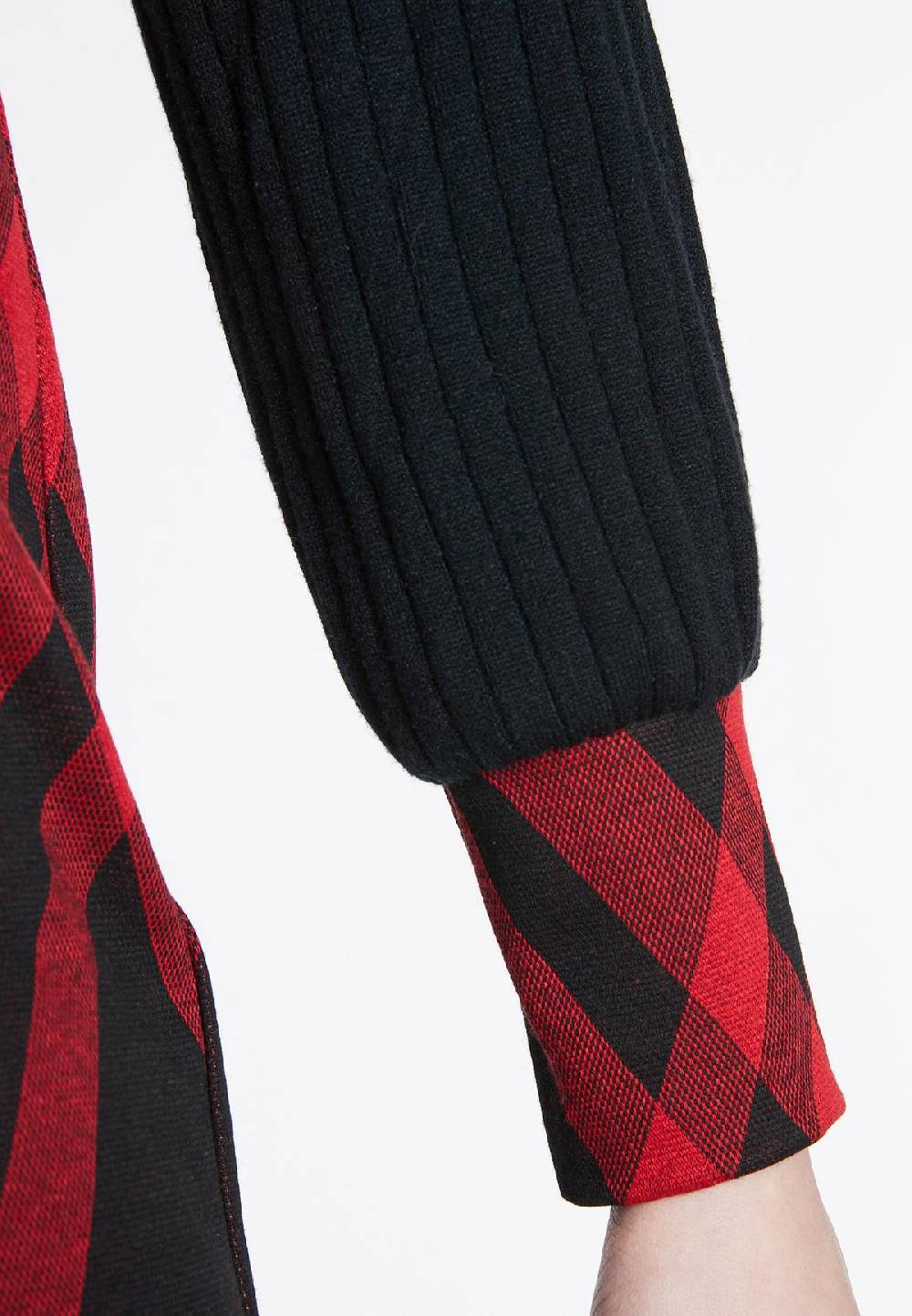 Ana Alcazar Midikleid Soani