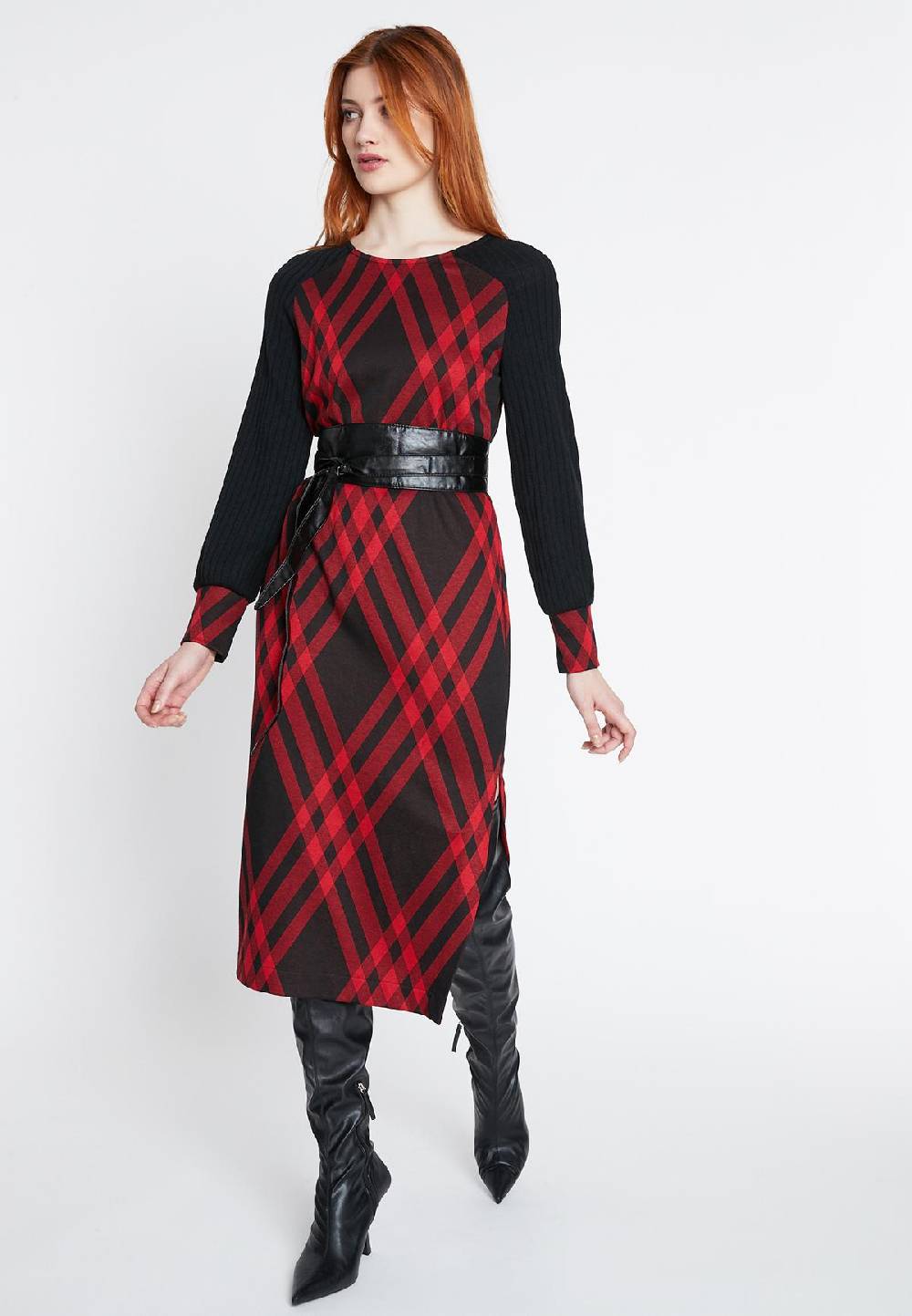 Ana Alcazar Midikleid Soani