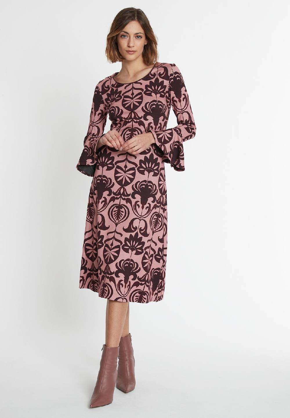 Ana Alcazar Midikleid Sorana