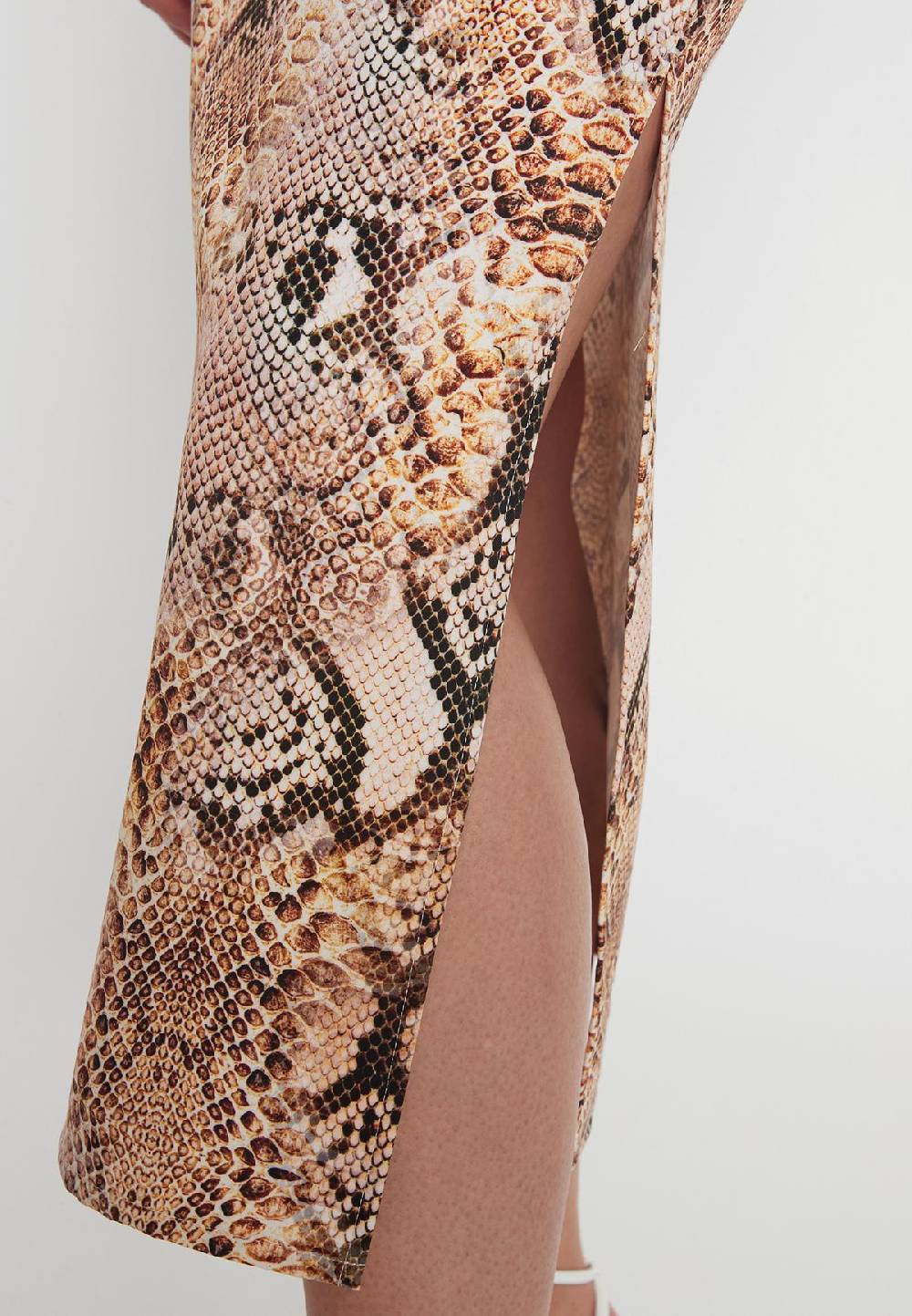 Ana Alcazar Midirock Paitia