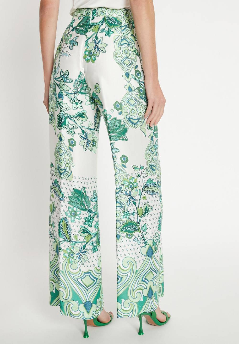 Ana Alcazar Palazzohose Lasiha