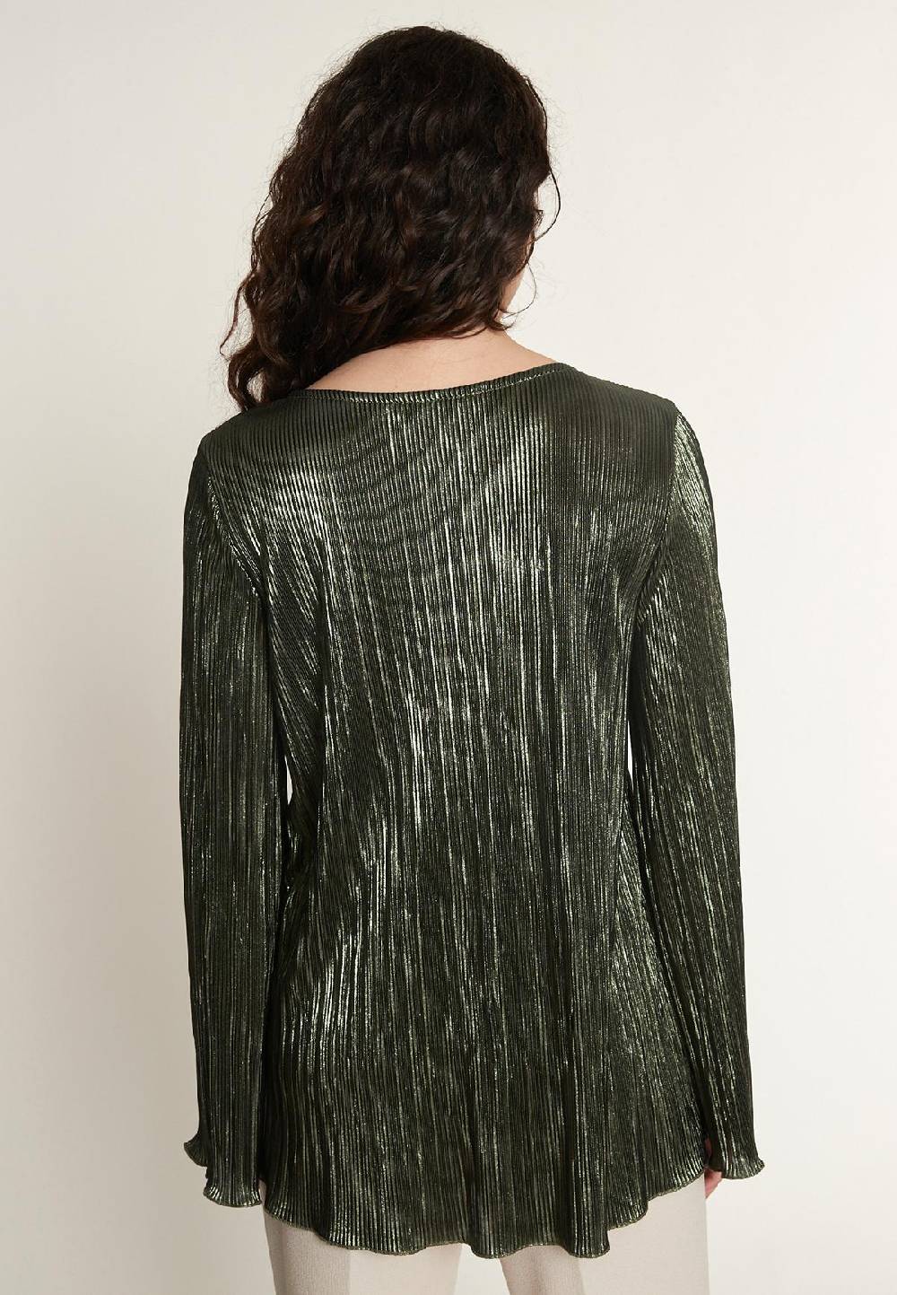 Ana Alcazar Plisseetop Ogyni