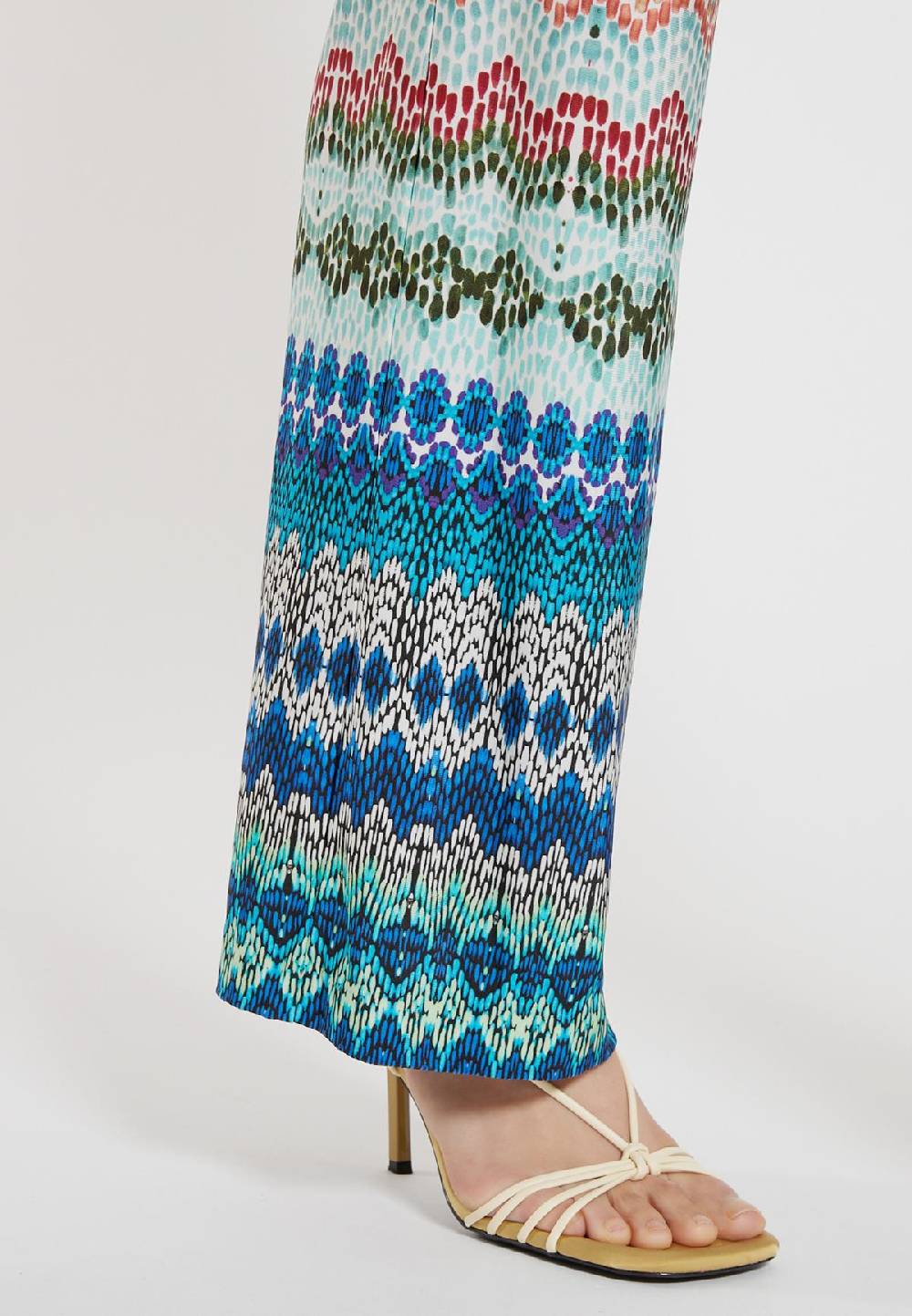 Ana Alcazar Printhose Genofis