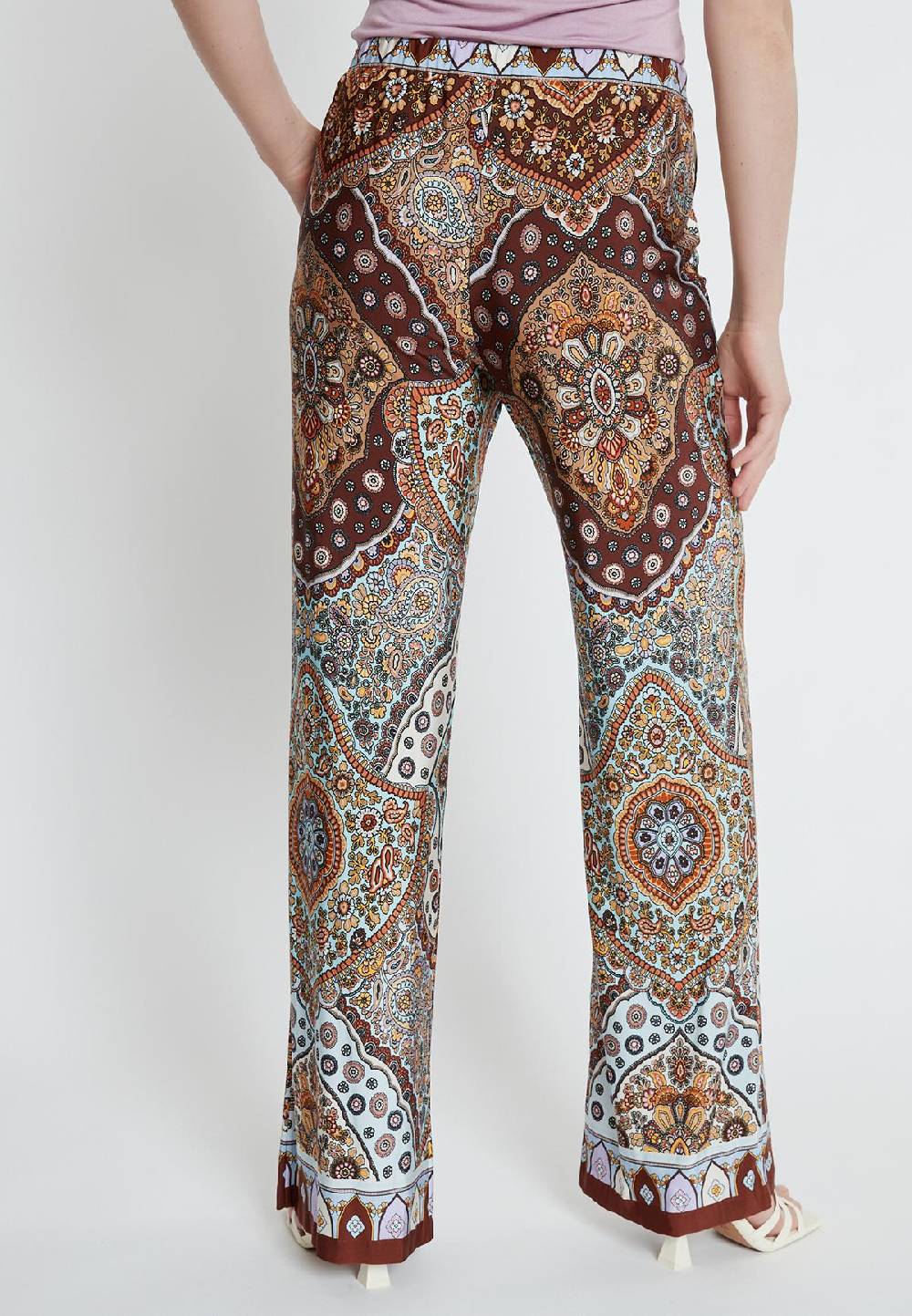 Ana Alcazar Printhose Kihea