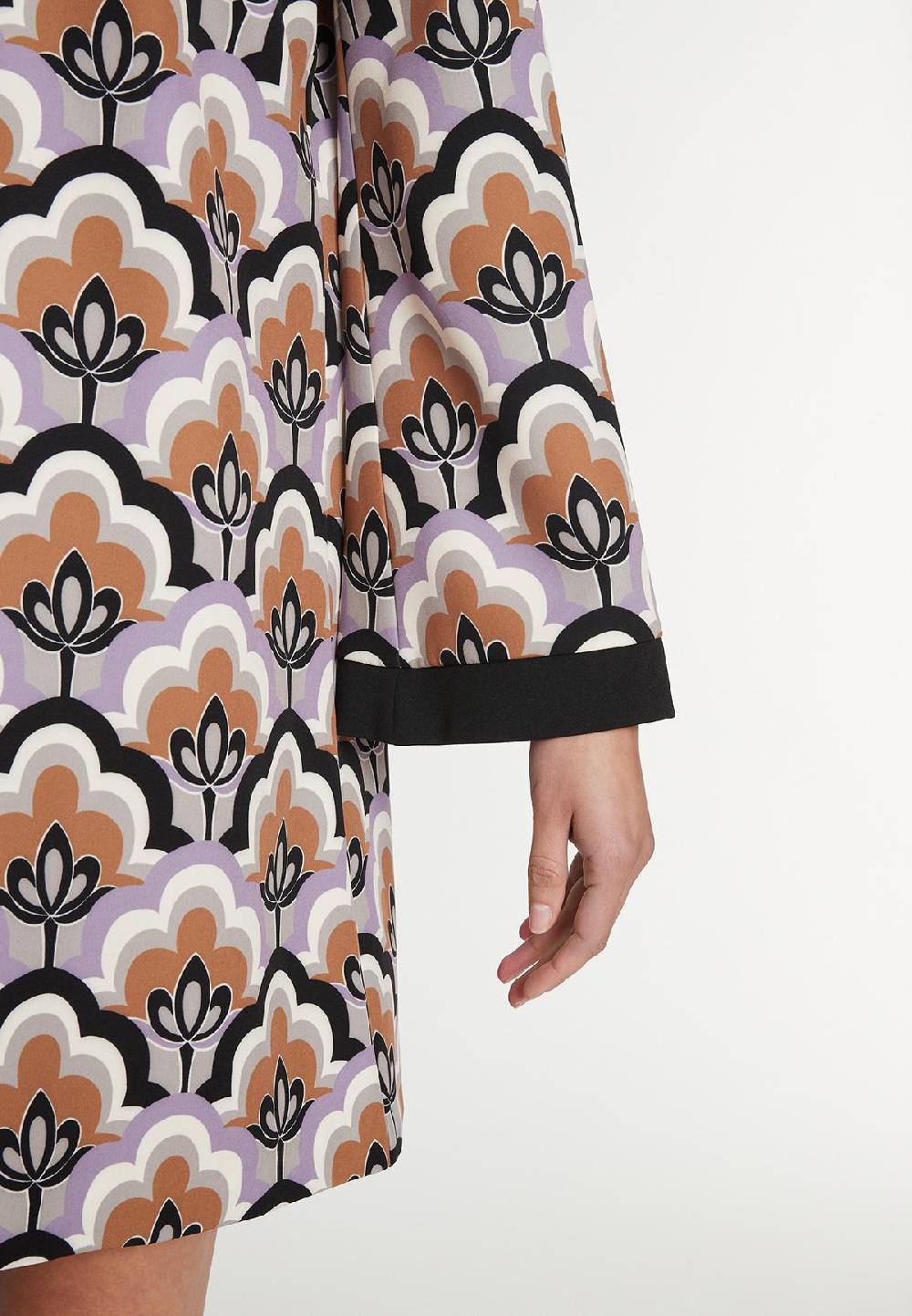 Ana Alcazar Retrokleid Maina