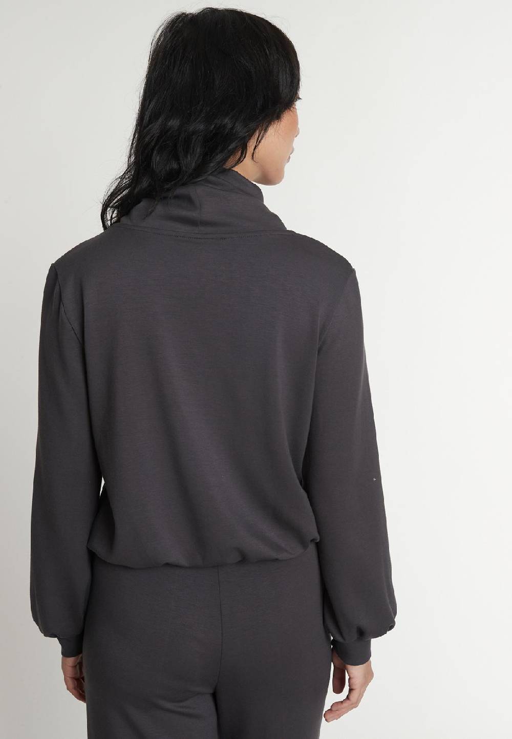 Ana Alcazar Rollkragentop Iresa