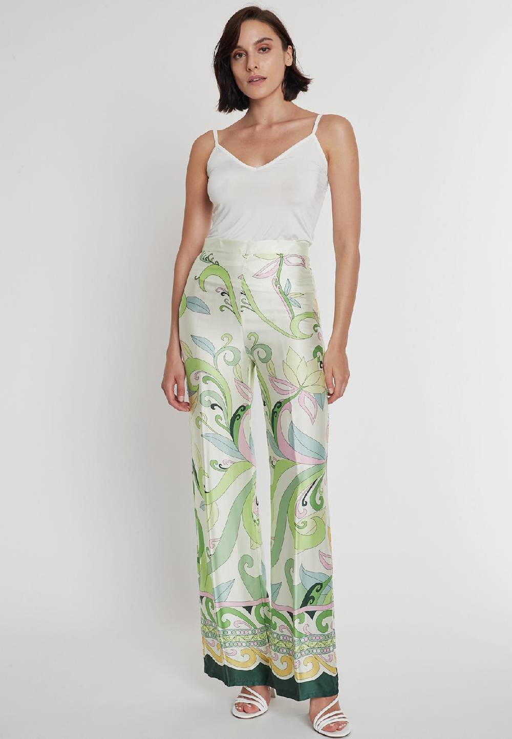 Ana Alcazar Satinhose Pecosa