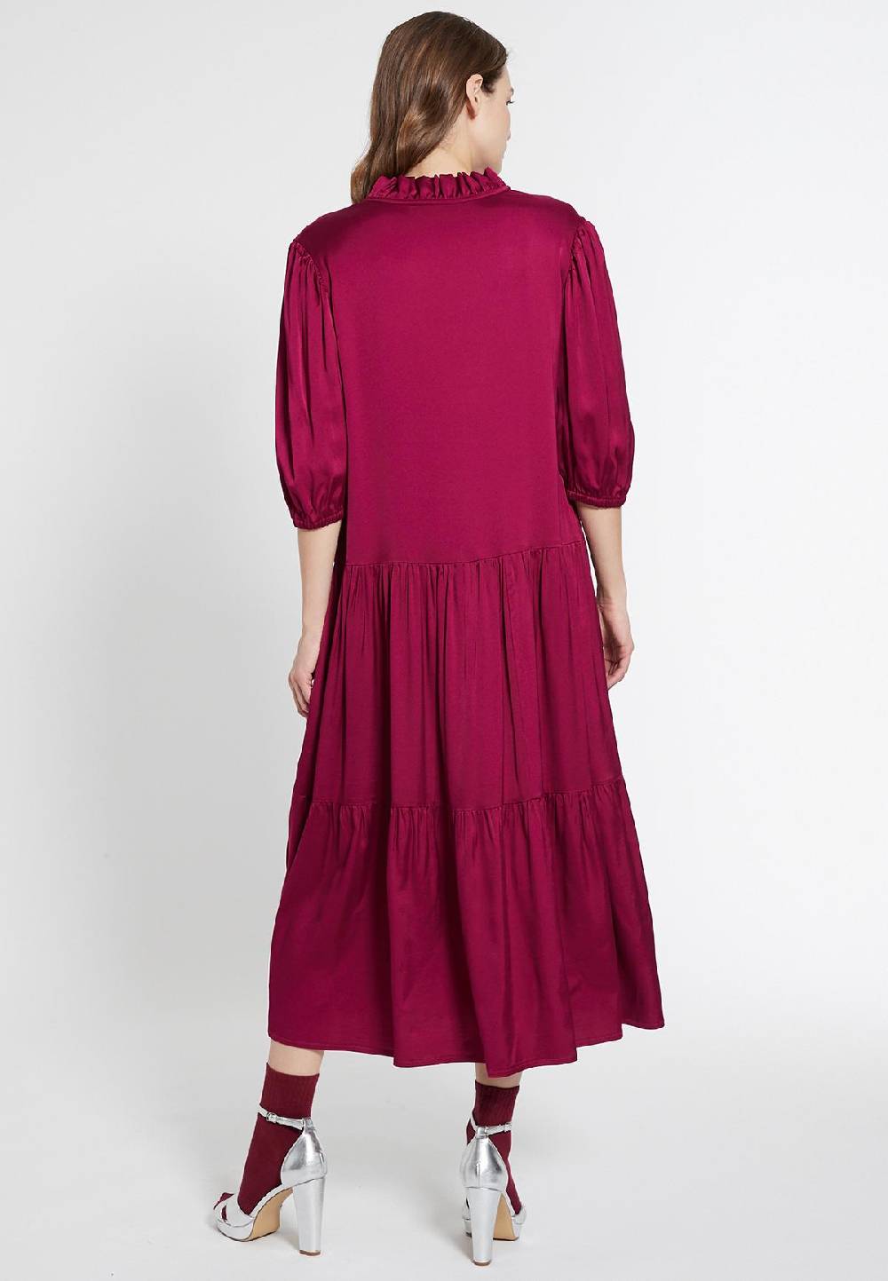 Ana Alcazar Satinkleid Ekimy