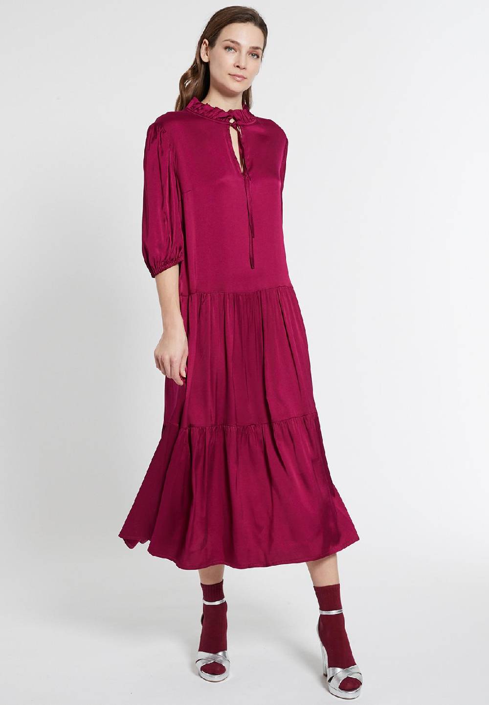 Ana Alcazar Satinkleid Ekimy