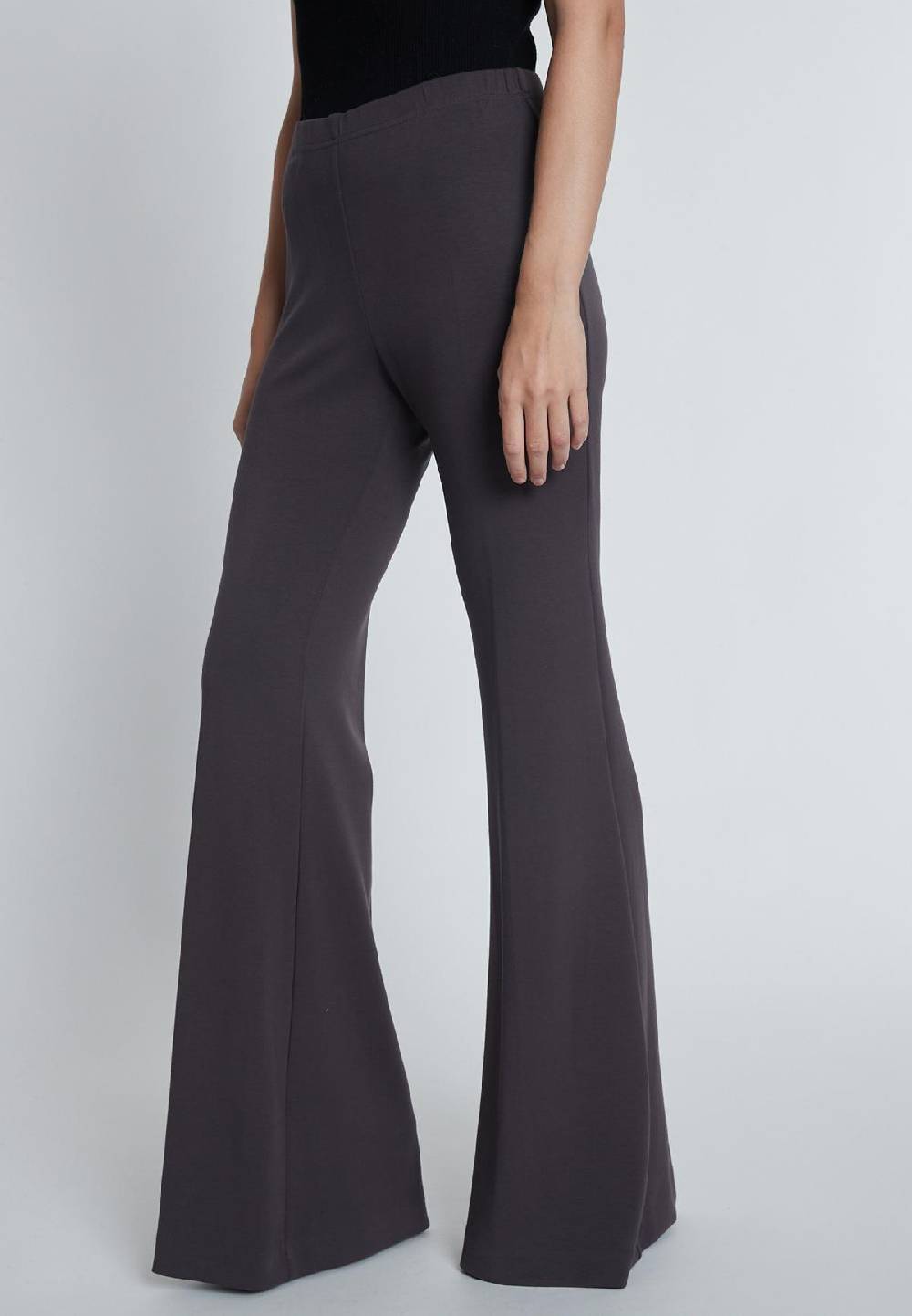 Ana Alcazar Schlaghose Memilo