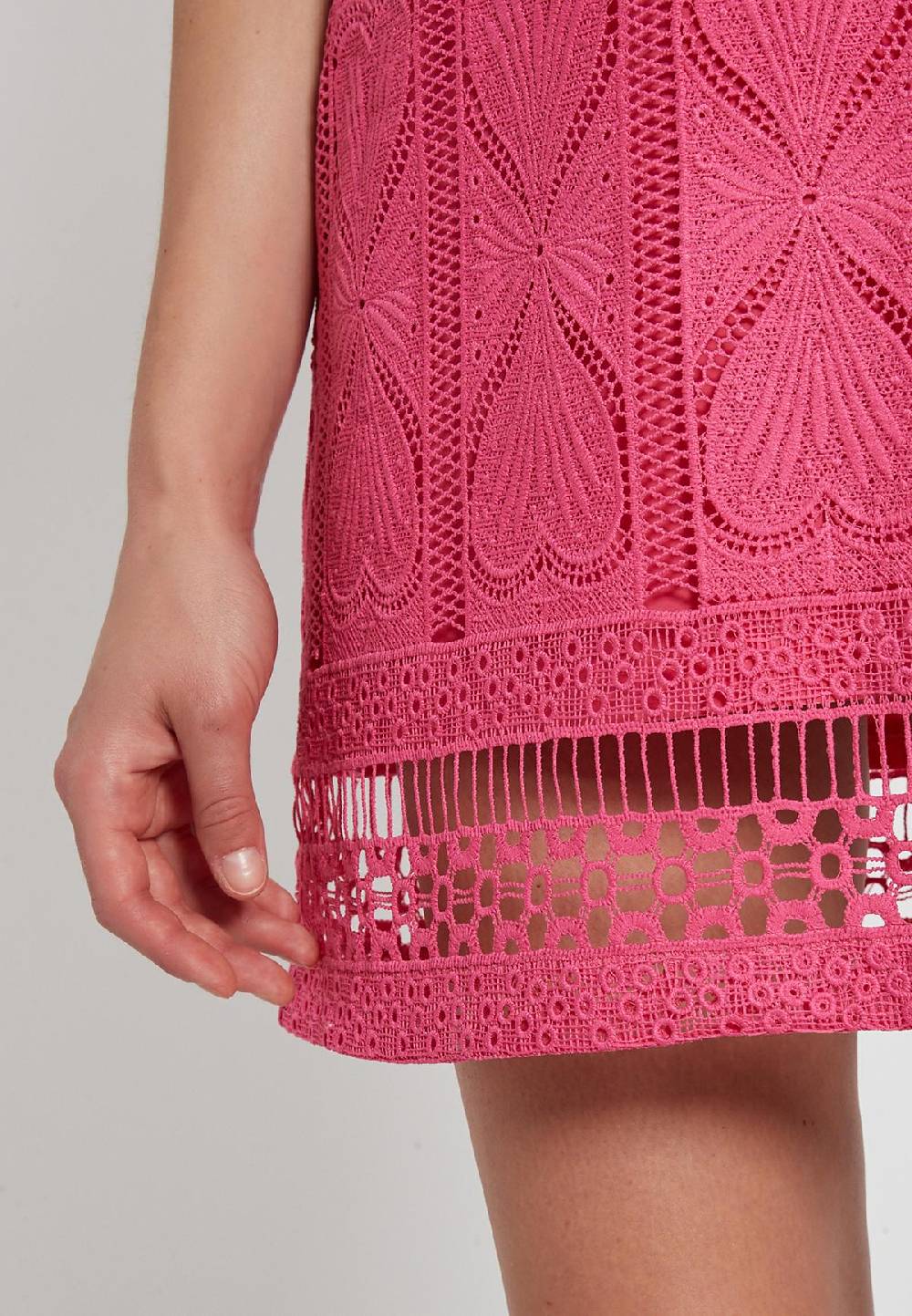 Ana Alcazar Spitzenkleid Faboli