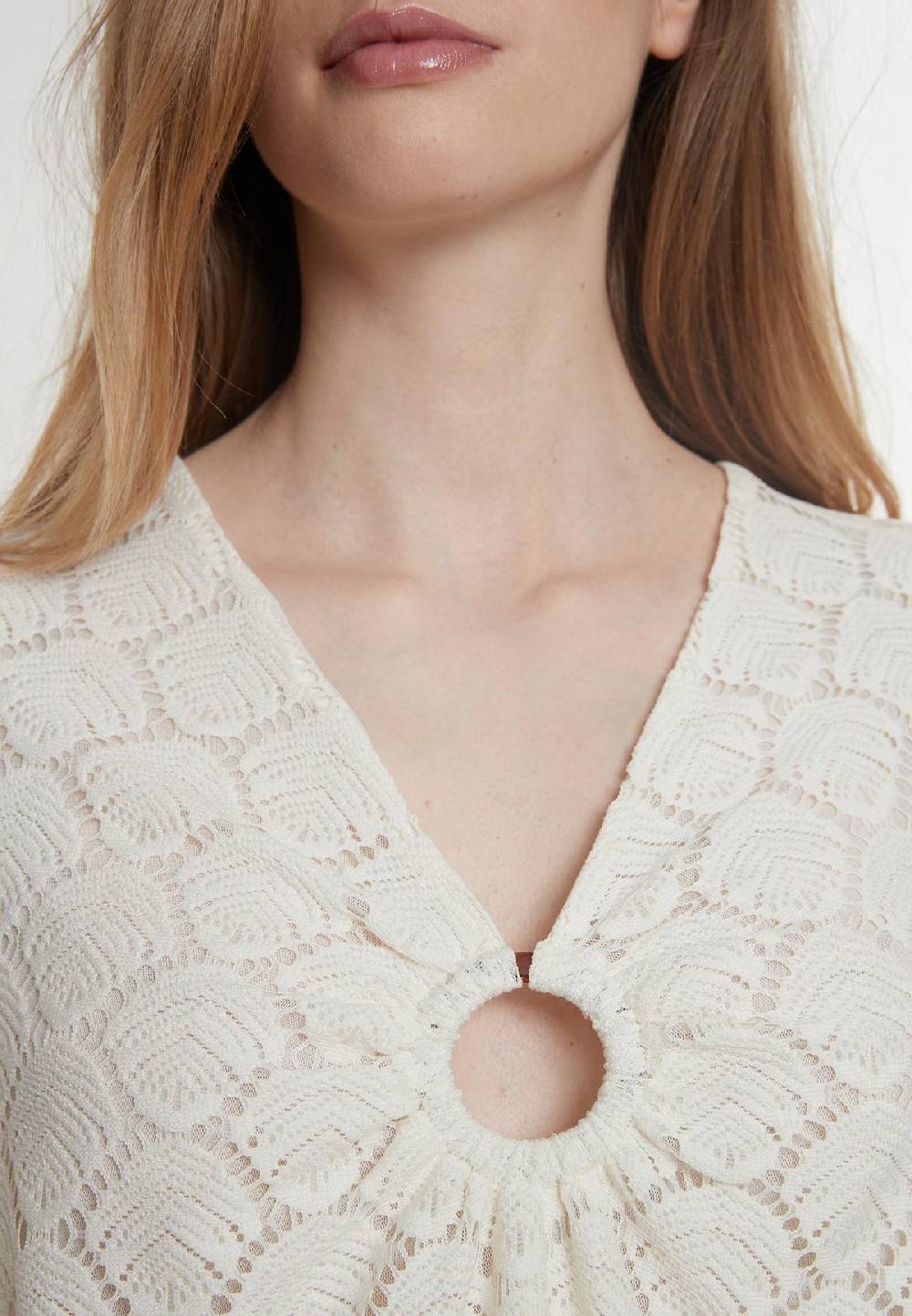 Ana Alcazar Spitzentop Pagomi