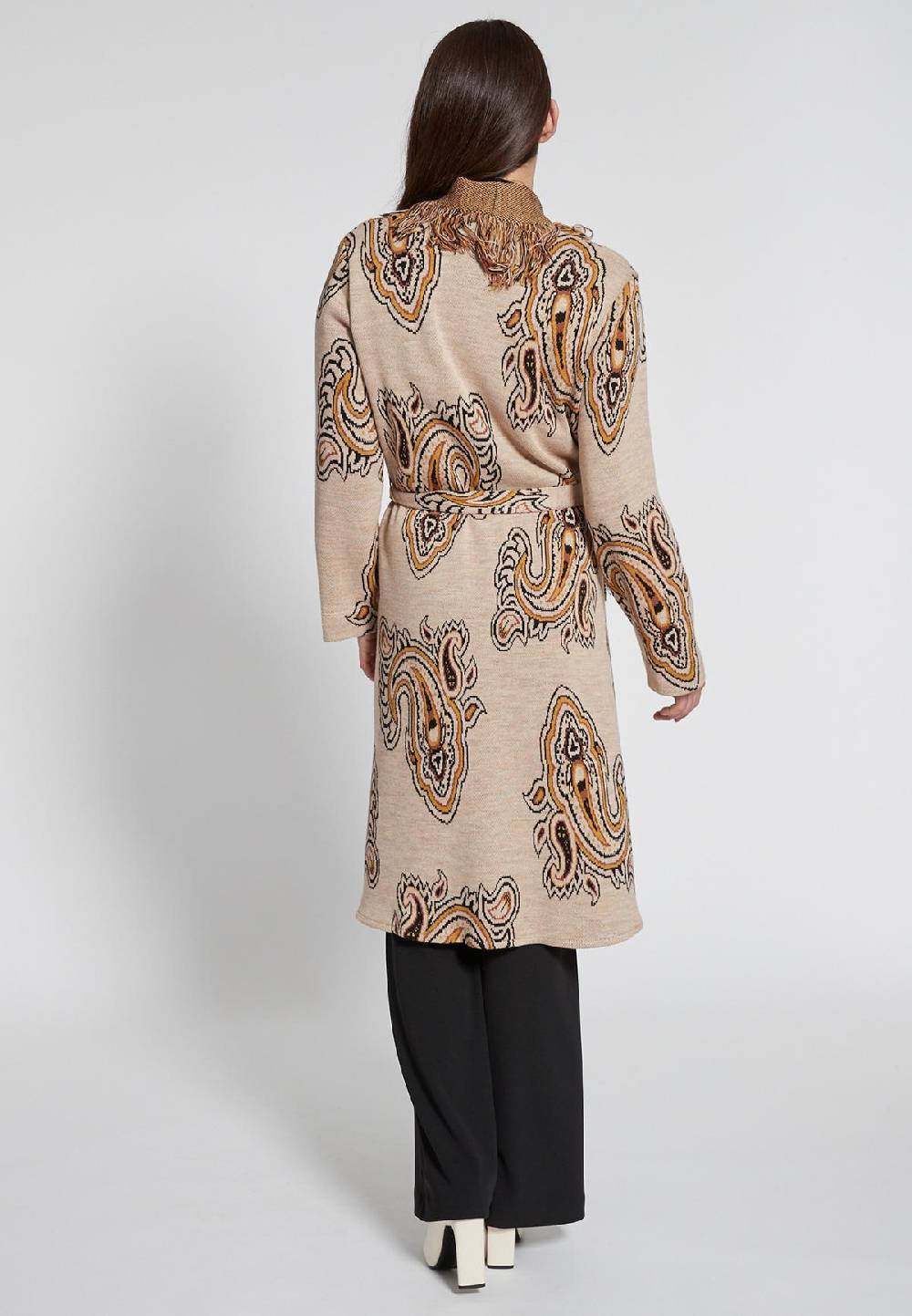 Ana Alcazar Strickmantel Haberil