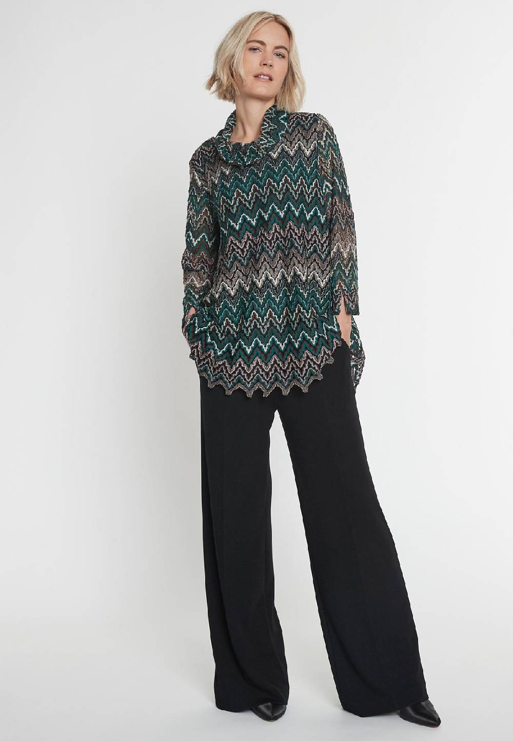 Ana Alcazar Stricktop Mafine