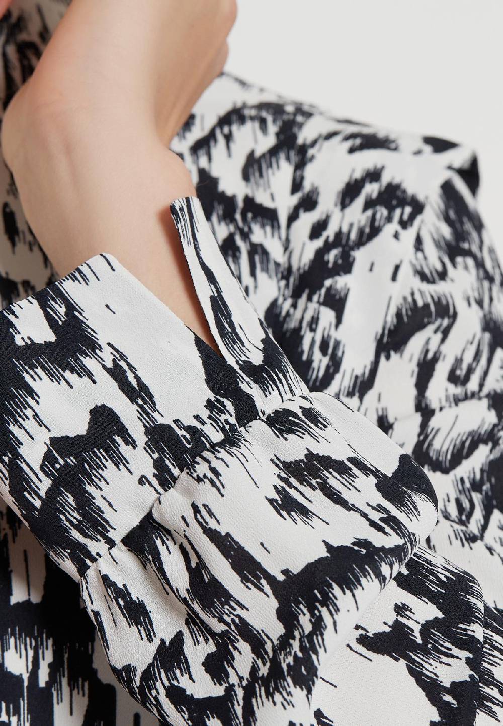 Ana Alcazar Tailliertes Kleid Edoska