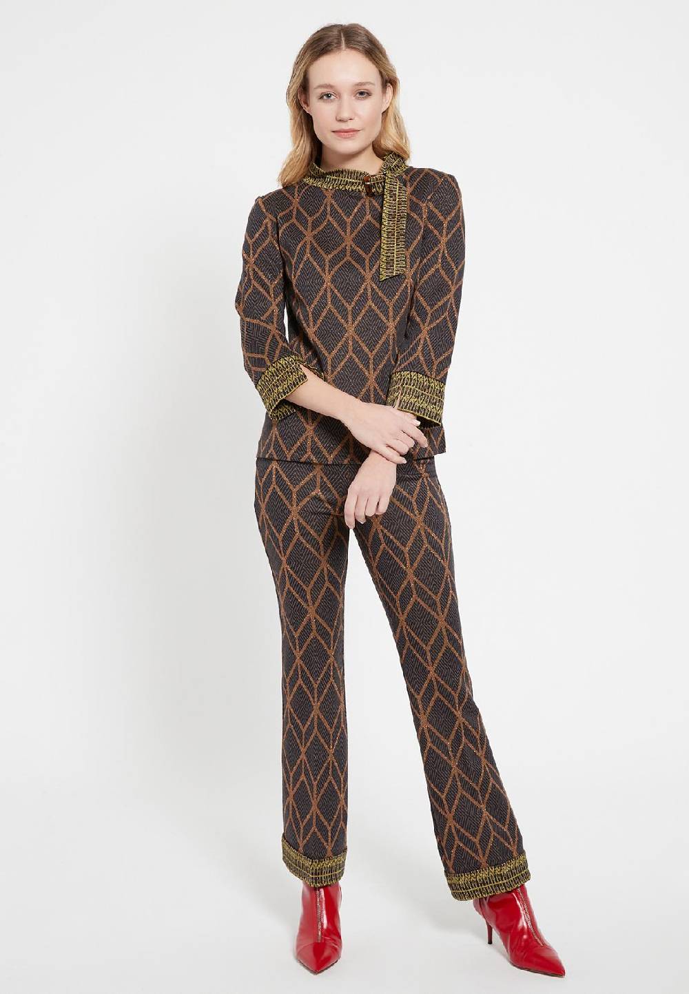 Ana Alcazar Top Beera