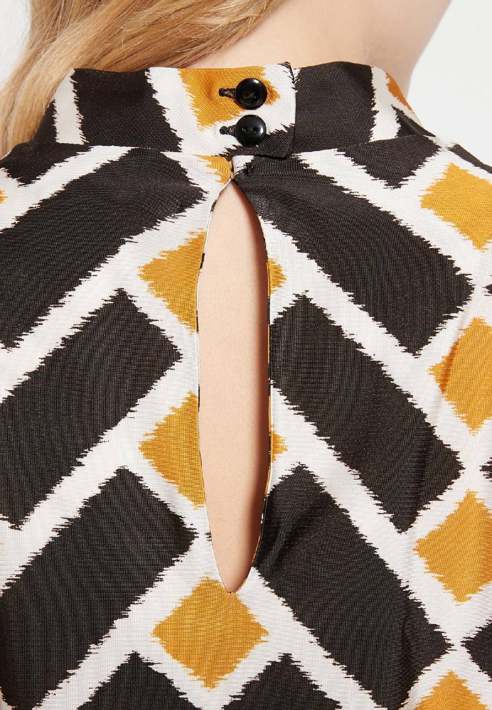 Ana Alcazar Top Betta