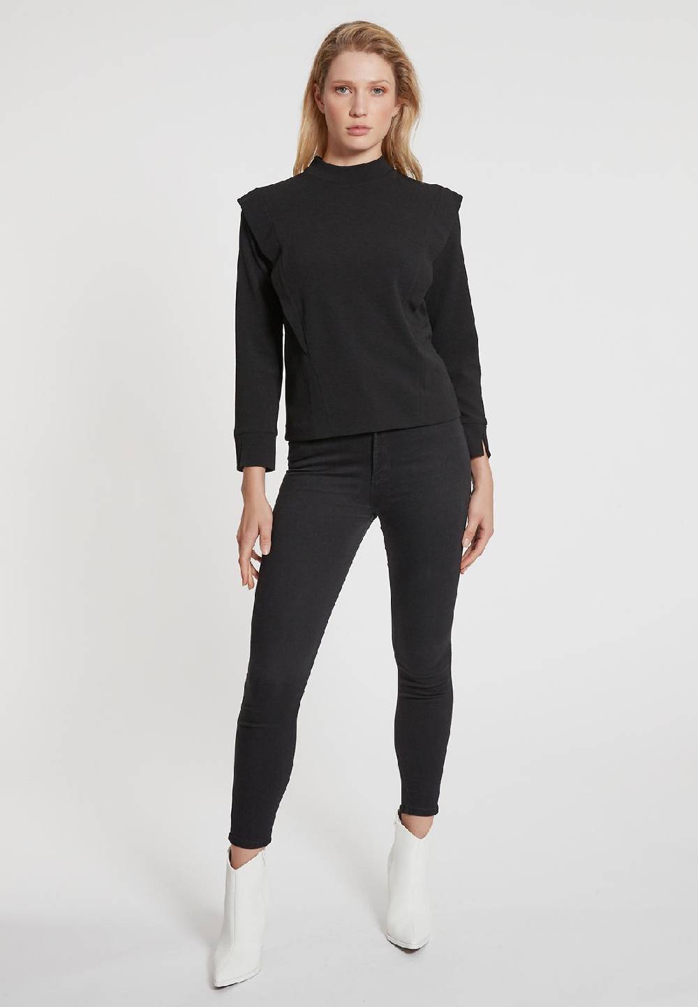 Ana Alcazar Top Elony