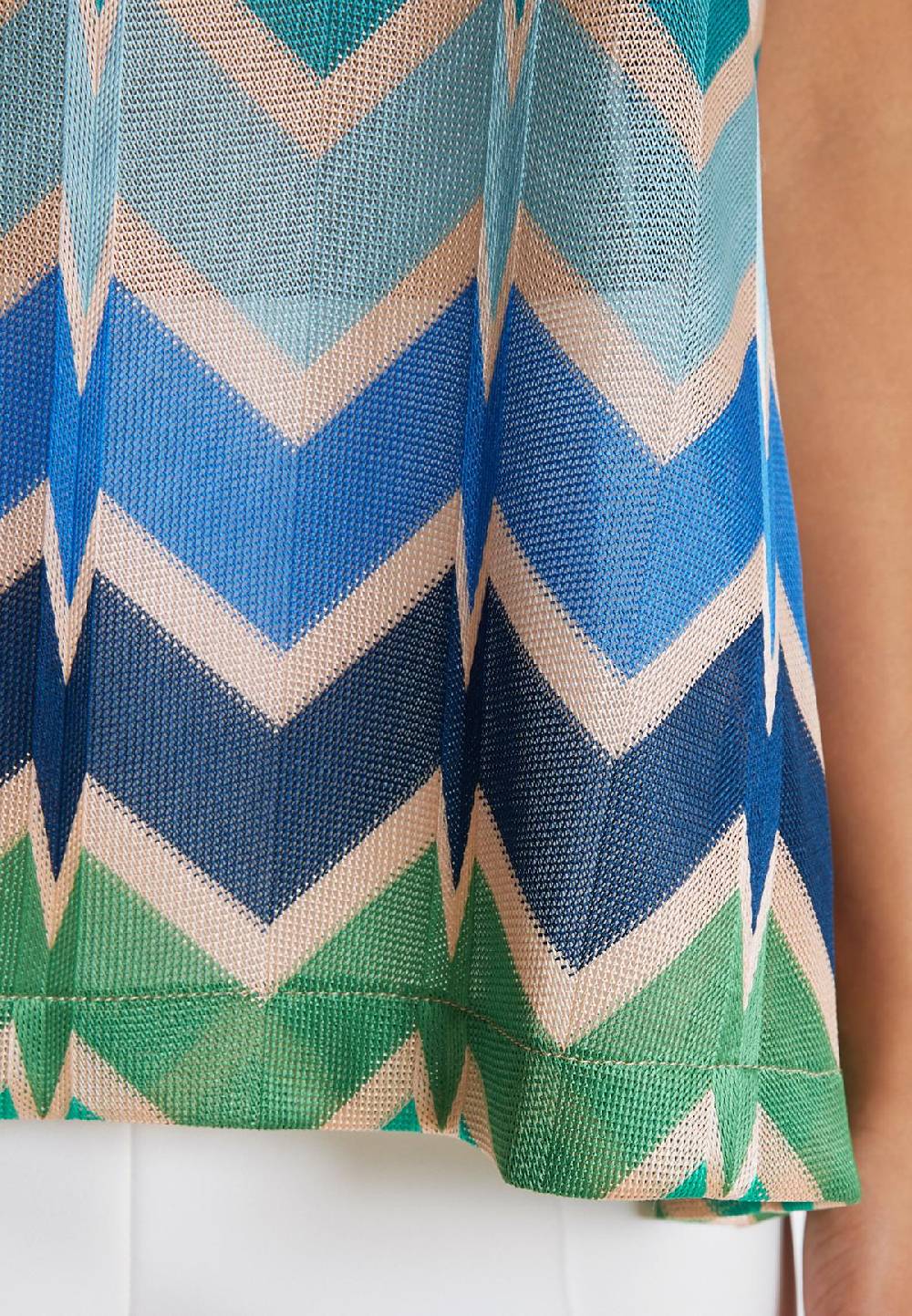 Ana Alcazar Top Pahea