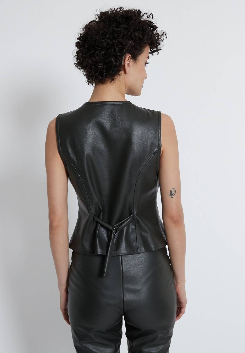 Ana Alcazar Weste Habane