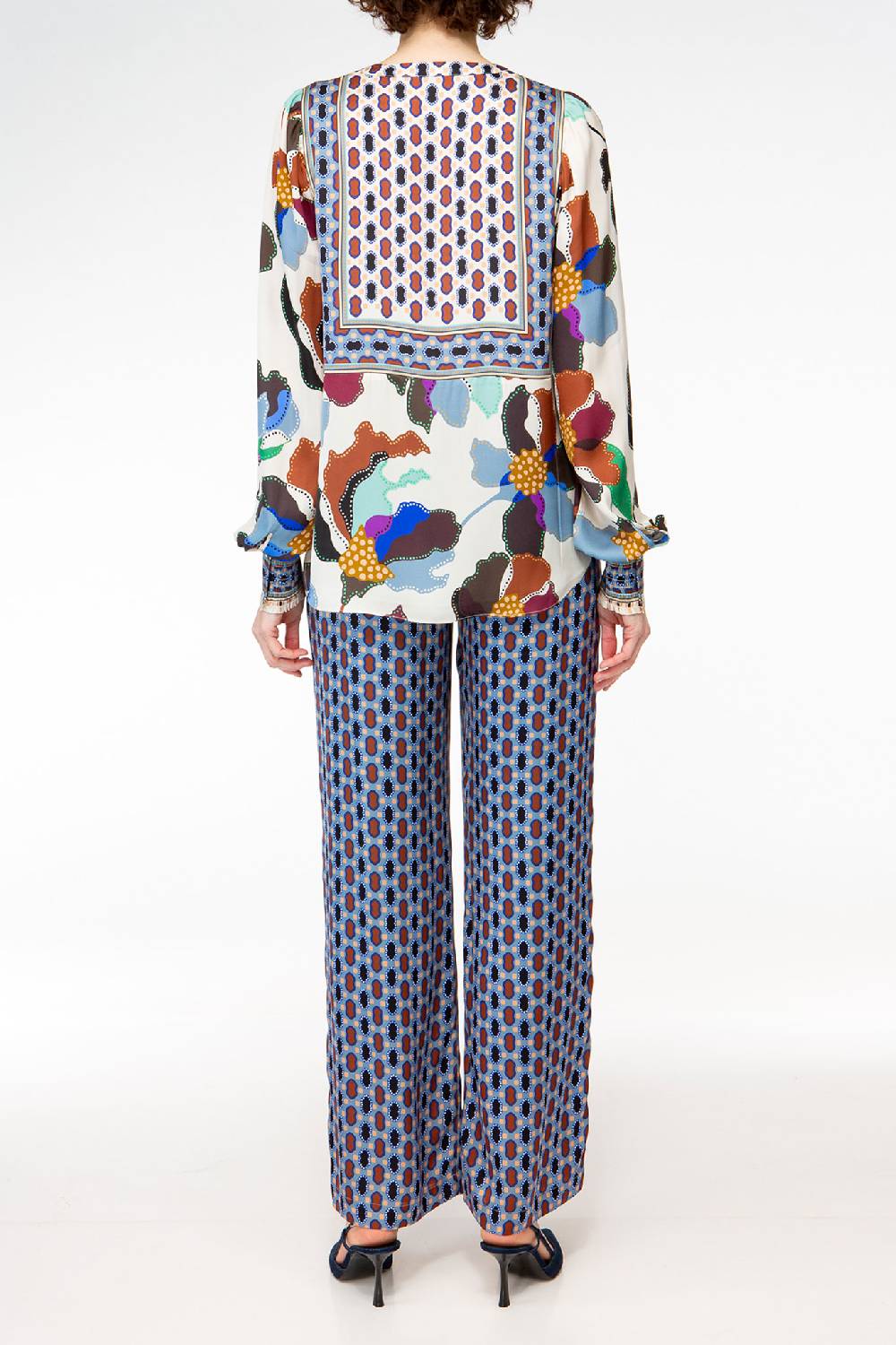 IVI GmbH BLUE BELL Seidenbluse Mit Platziertem Print