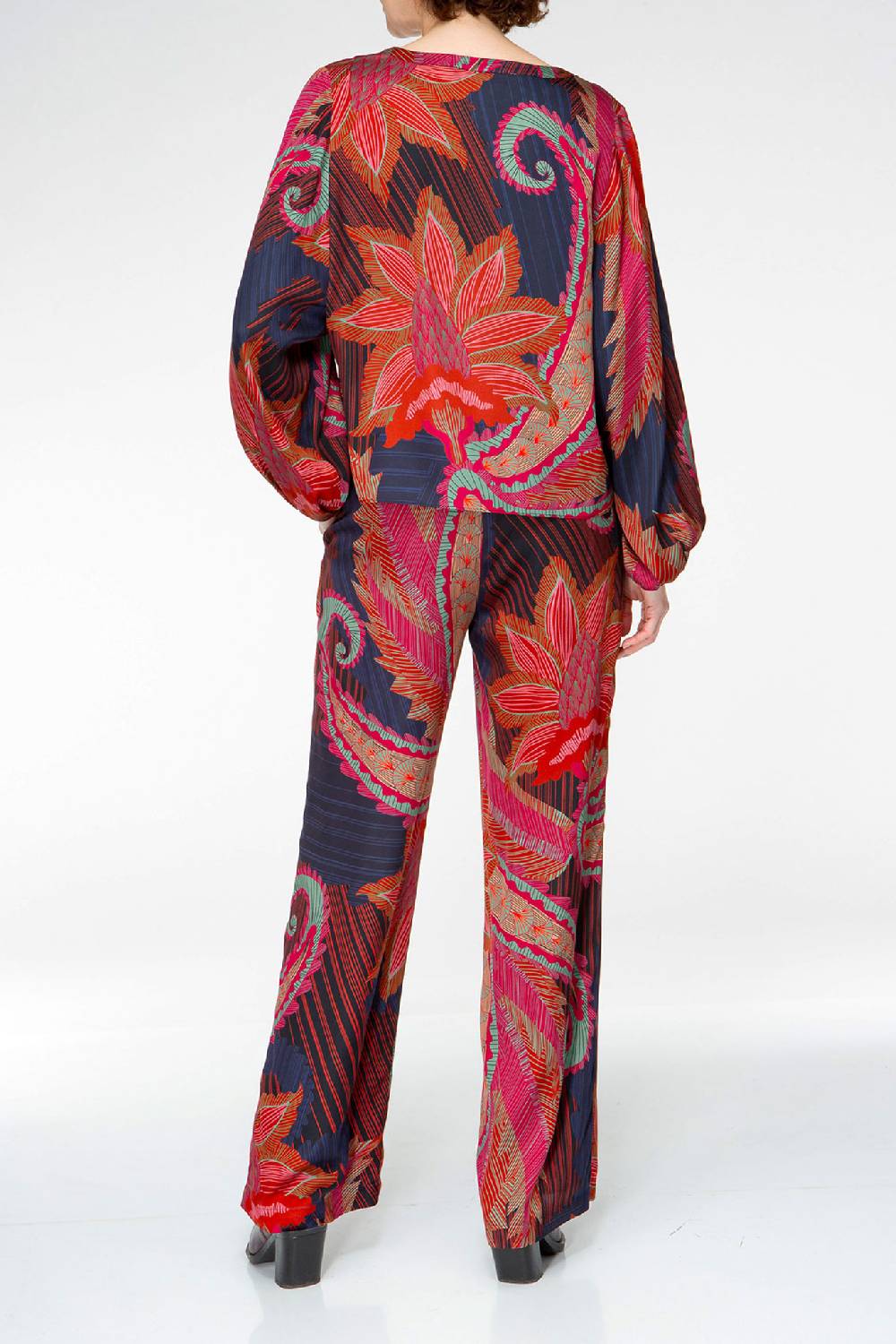 IVI GmbH ARTICHAUT Seidenhose Mit Weitem Bein