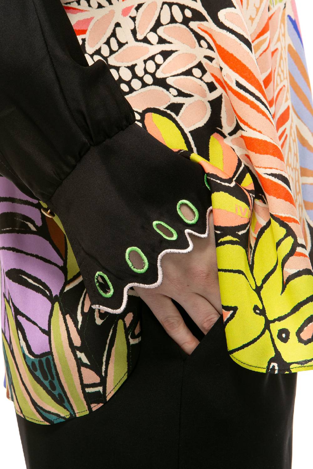 IVI GmbH BIG LEAVES Tunika Schwarz