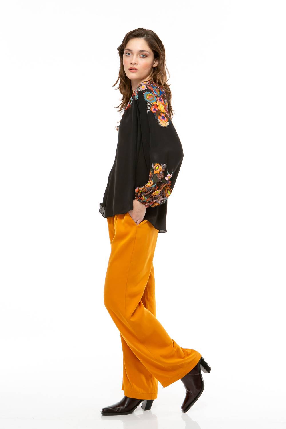 IVI GmbH FLOWER BALL Bluse Schwarz