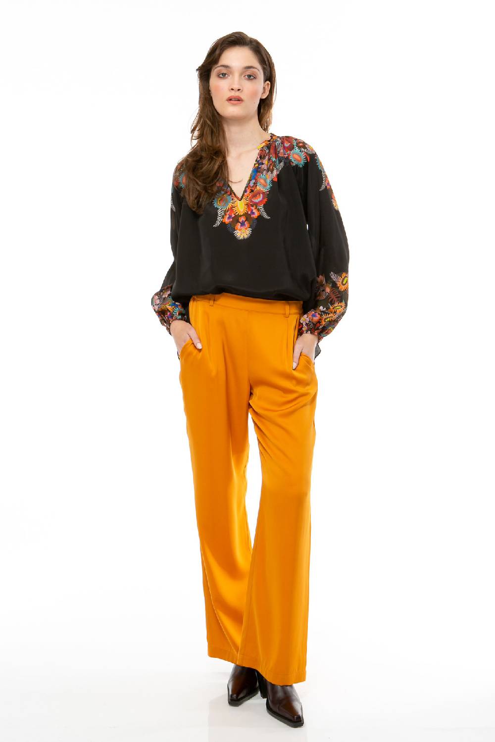 IVI GmbH FLOWER BALL Bluse Schwarz