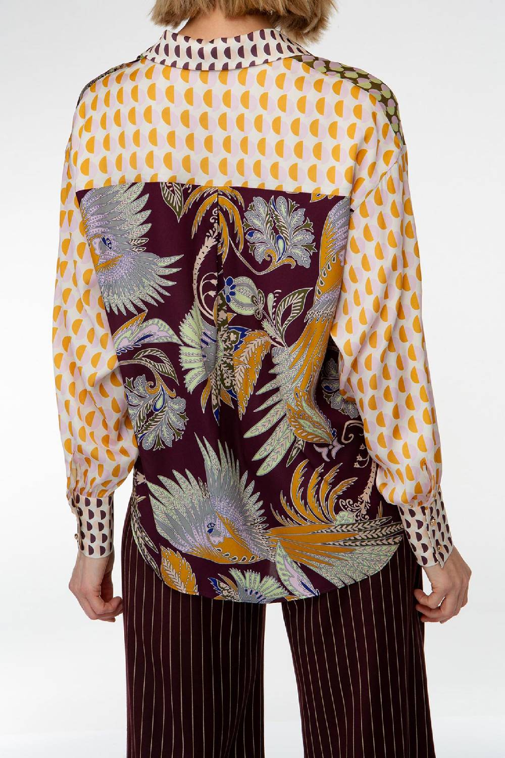 IVI GmbH GLAMOROUS Hemdbluse Im Patch Look