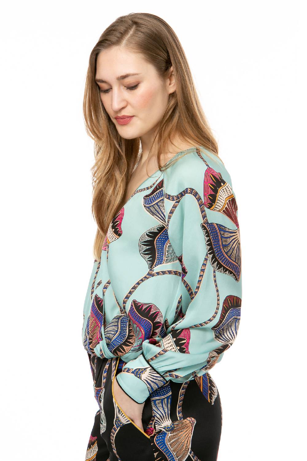 IVI GmbH LOTUS BLOSSOM Wickelbluse Türkis