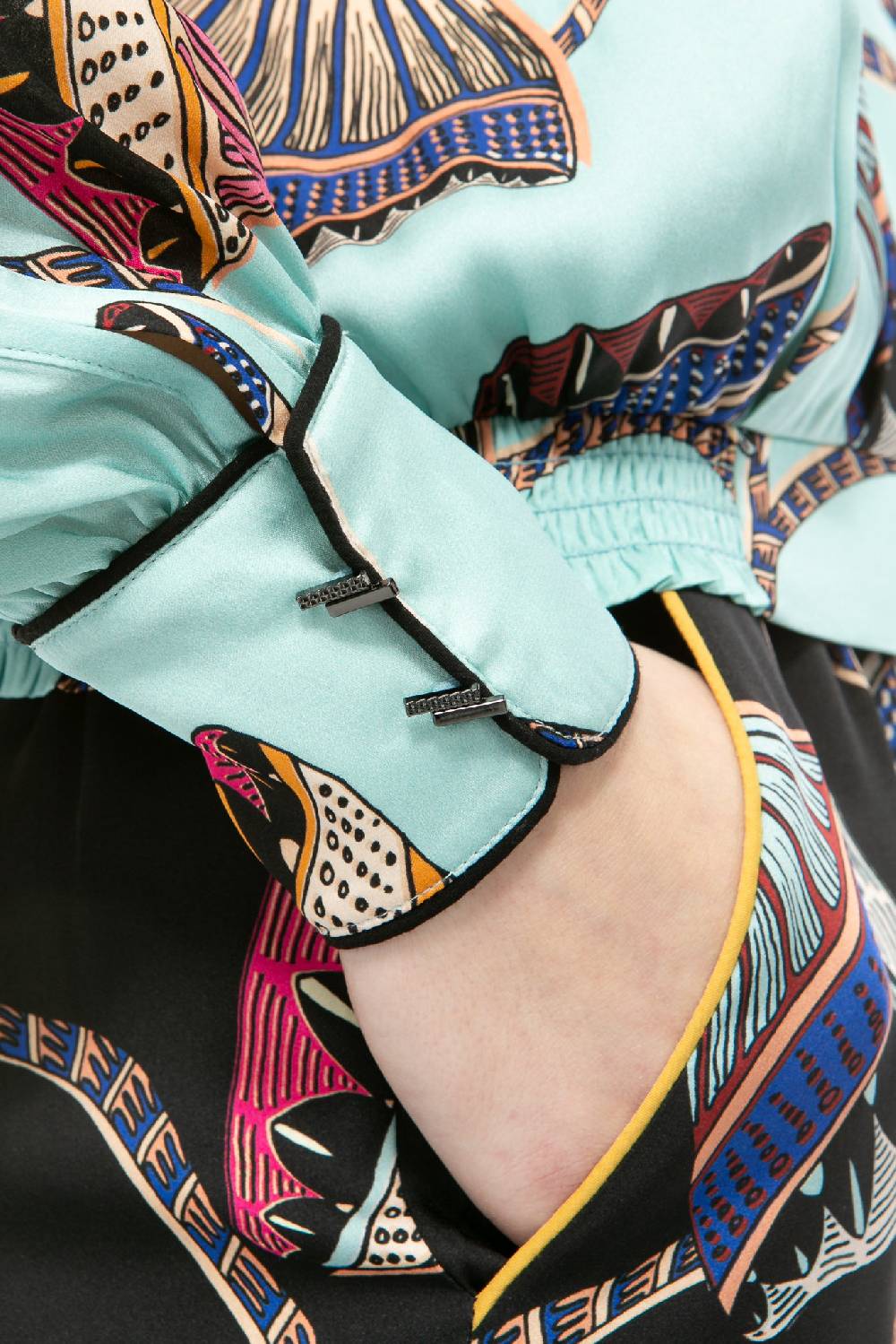 IVI GmbH LOTUS BLOSSOM Wickelbluse Türkis