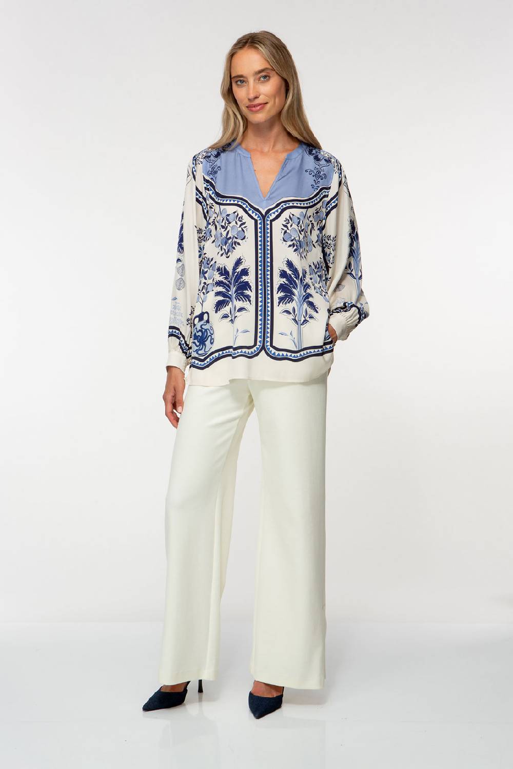 IVI GmbH ORIENTAL GARDENS Seidenbluse Sky