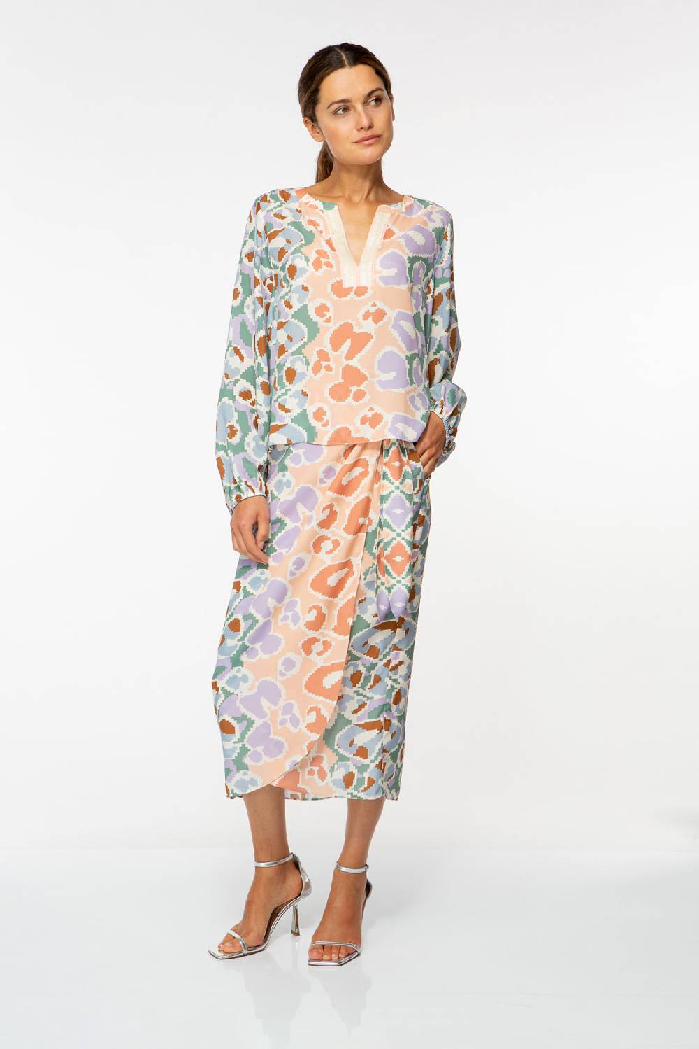 IVI GmbH PIXEL LEO Bluse Mit Crochet Pastel