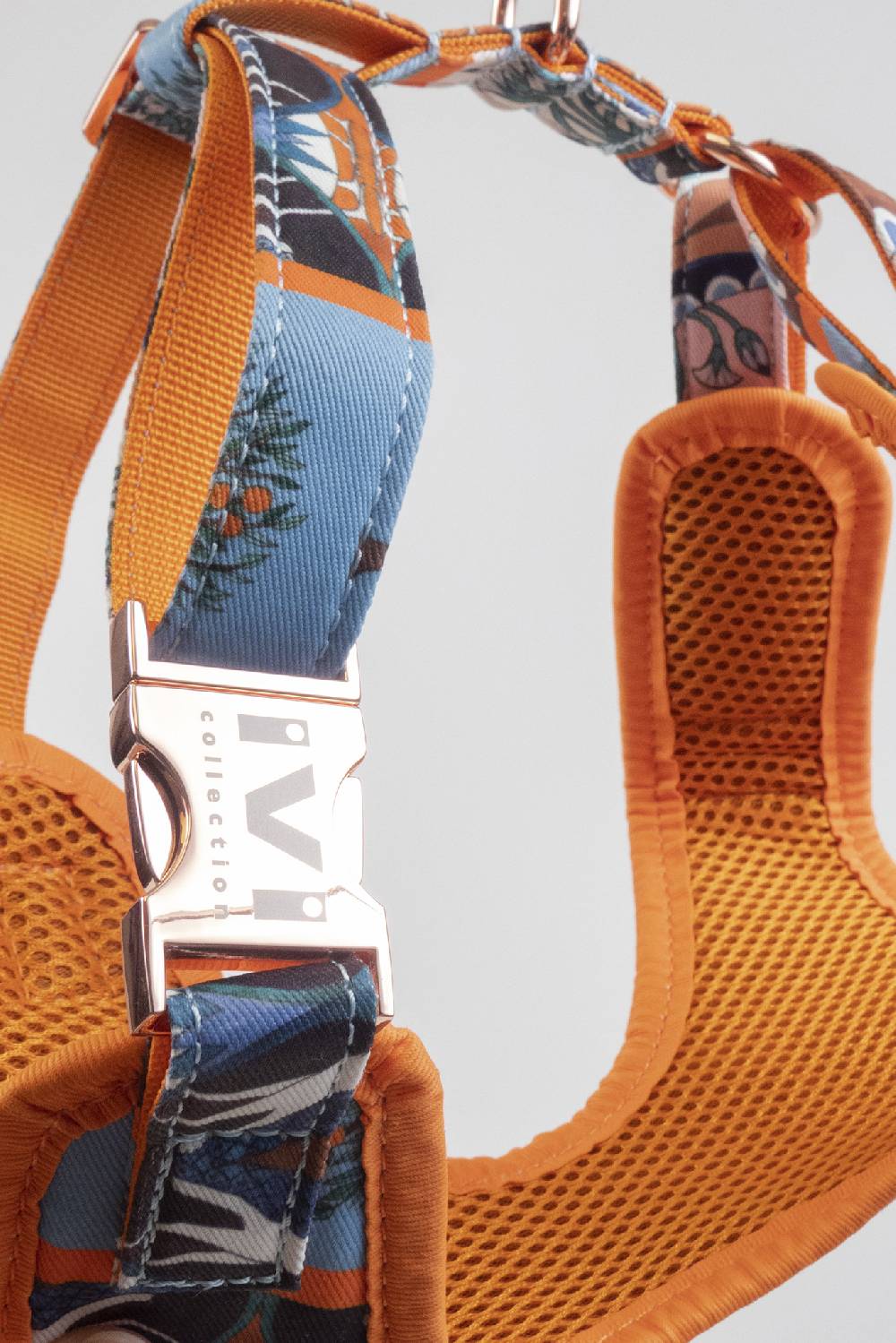 IVI GmbH RETRO TILES Harness