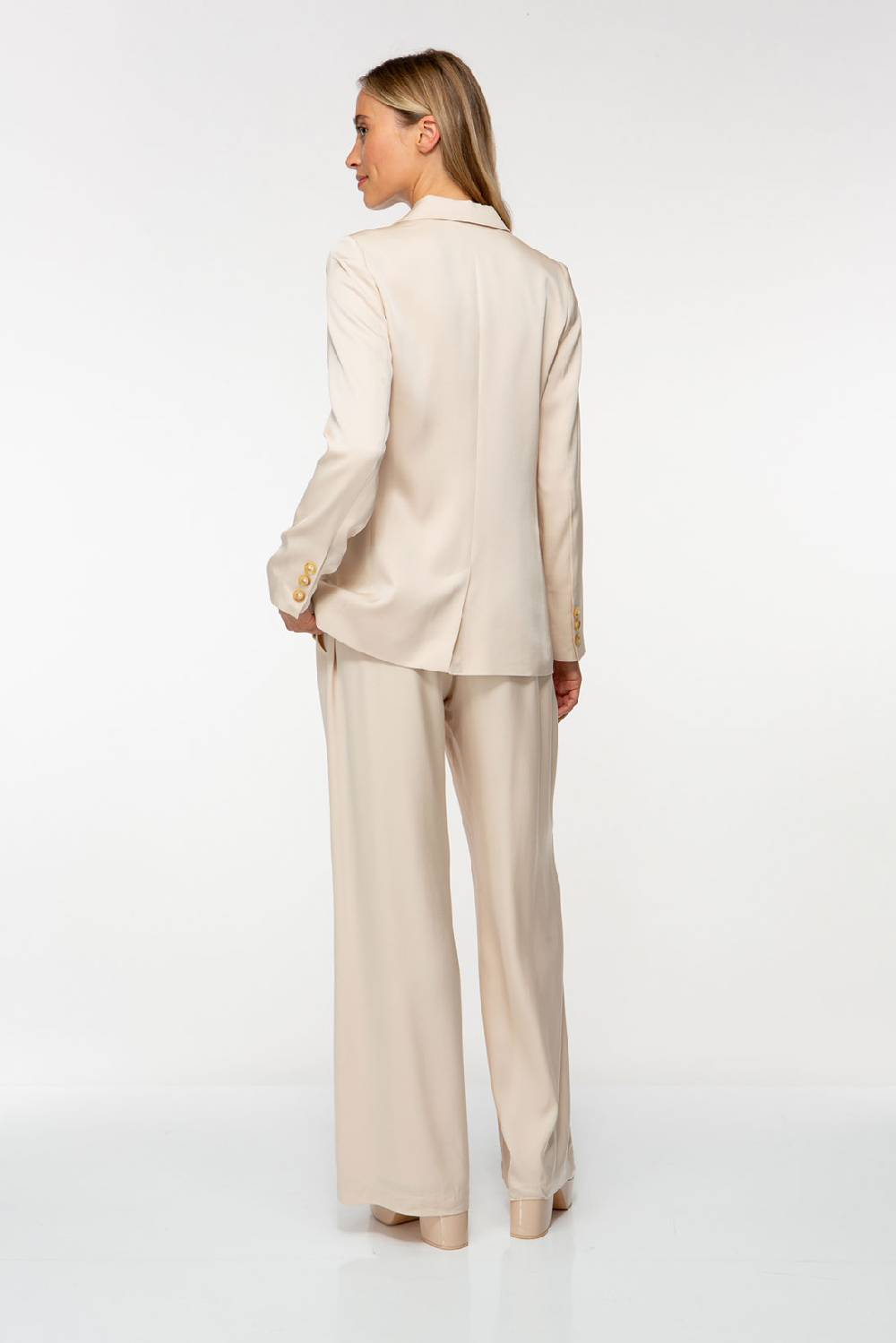 IVI GmbH SOLID SILK Seidenblazer Light Sand