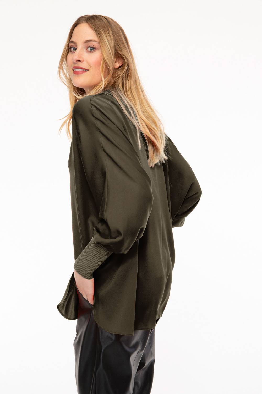 IVI GmbH SOLID SILK Tunika Olive