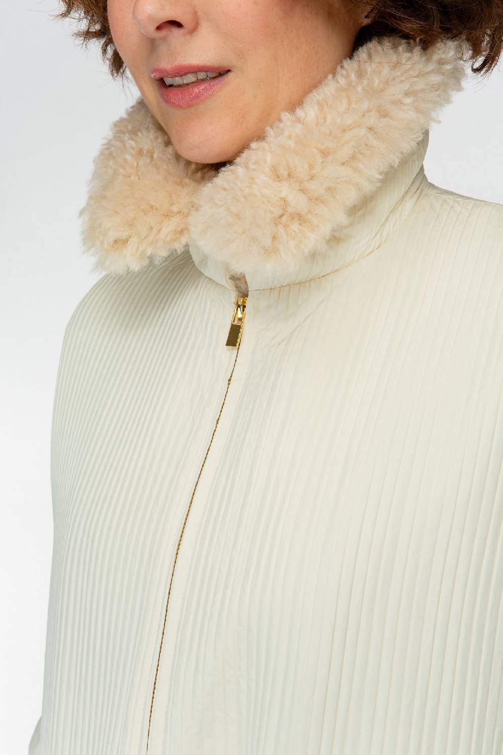 IVI GmbH OUTERWEAR Pilotenjacke Mit Fake-Fur Kragen Creme-weiß