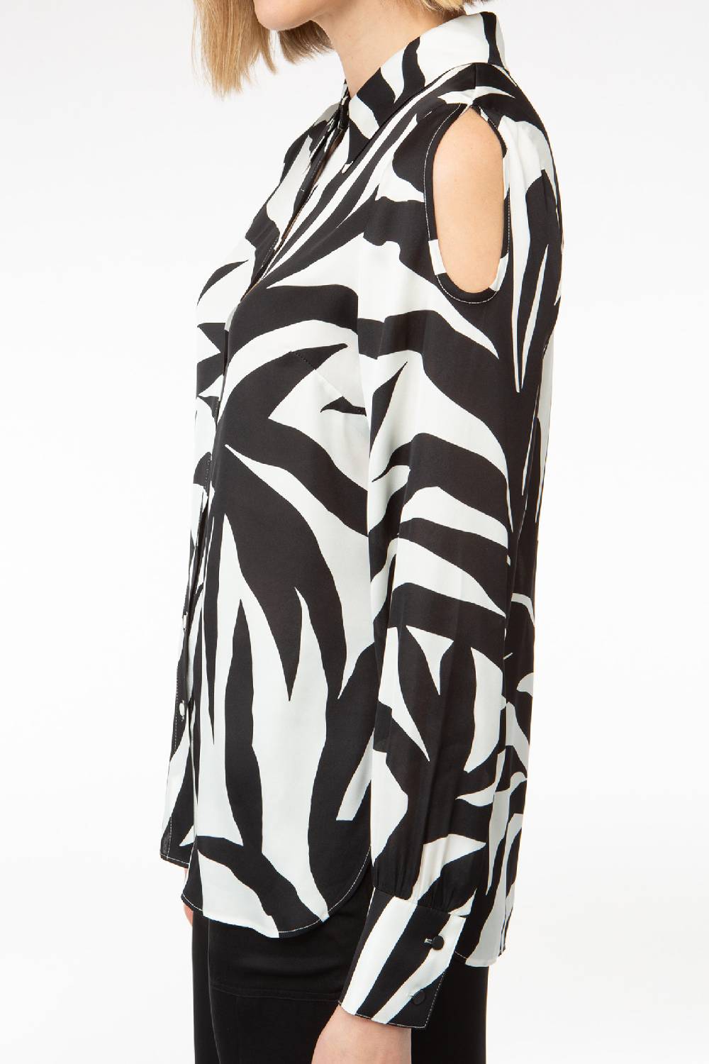 IVI GmbH PALM LEAF BLACK Hemdbluse Aus Seide Mit Cutout Detail